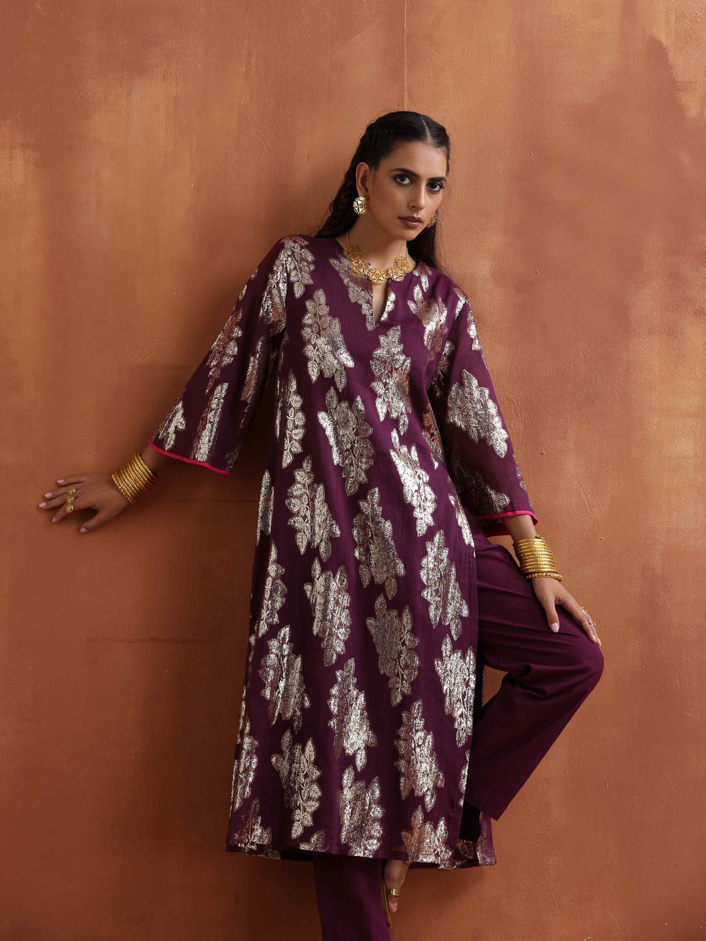 trueBrowns Purple Metallic Straight Kurta Set | Grocsy