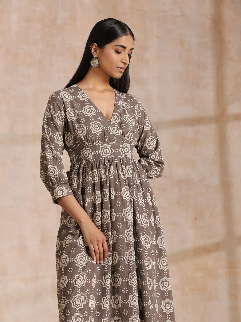 trueBrowns Clay Dabu Overall Print Cotton Wrap Dress | Relove | Grocsy