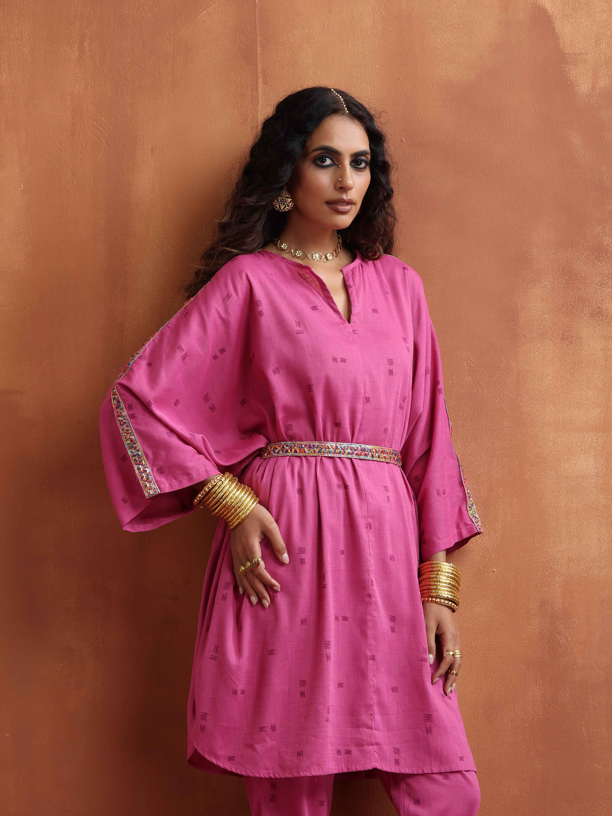 trueBrowns Pink Print Kaftan Kurta Co-ord Set | Grocsy