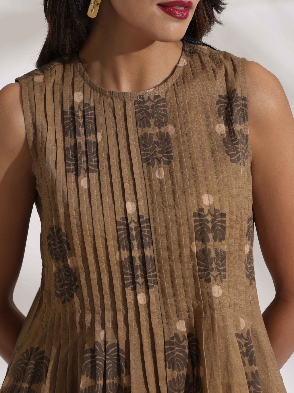 trueBrowns Beige Cotton Skirt Co-ord Set | Grocsy