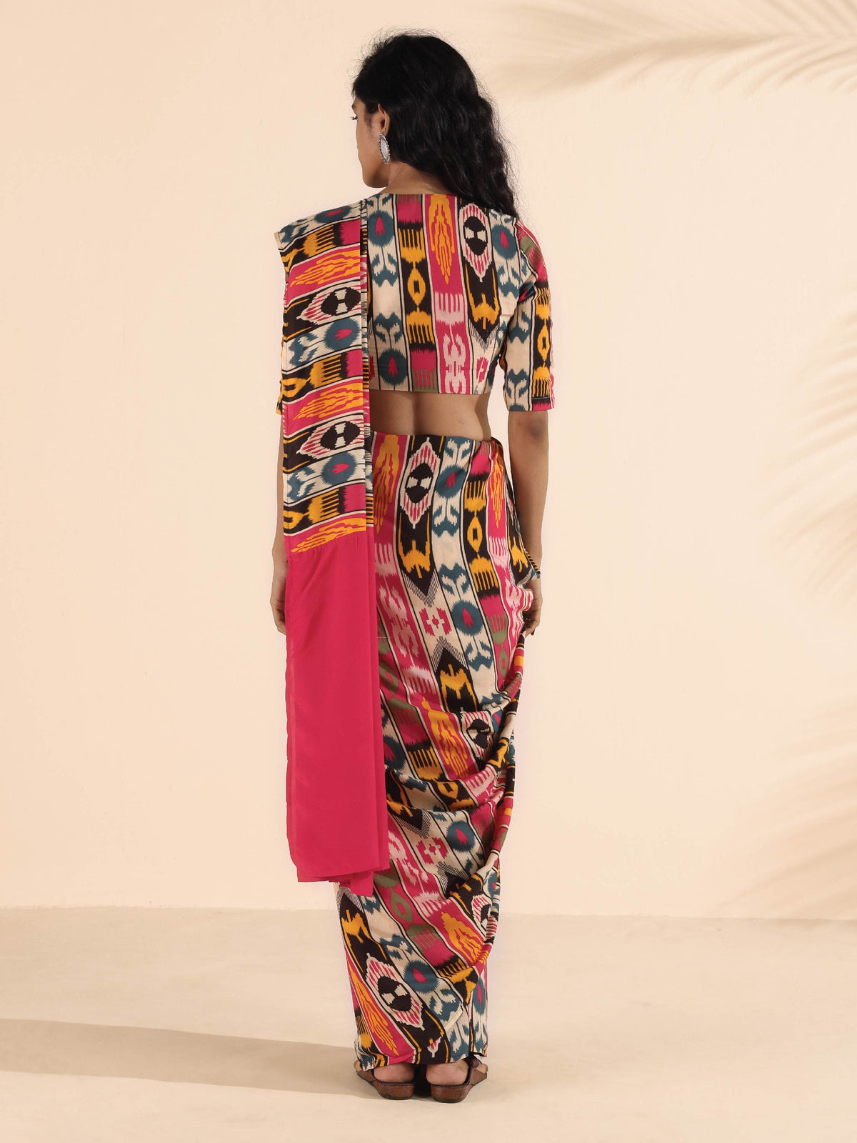 trueBrowns Cola Pink Muslin Ikat Saree | Grocsy