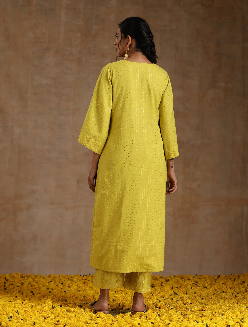 trueBrowns Lime Gold Cotton Relax High Slit Kurta Set | Grocsy