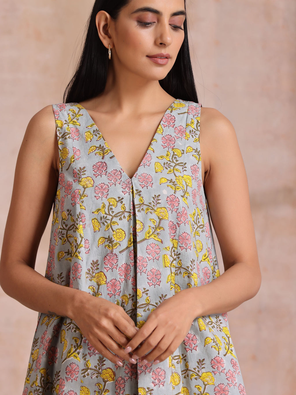 trueBrowns Grey Overall Floral Block Print Cotton Sleeveless Flared Kurta Pant Set | Grocsy