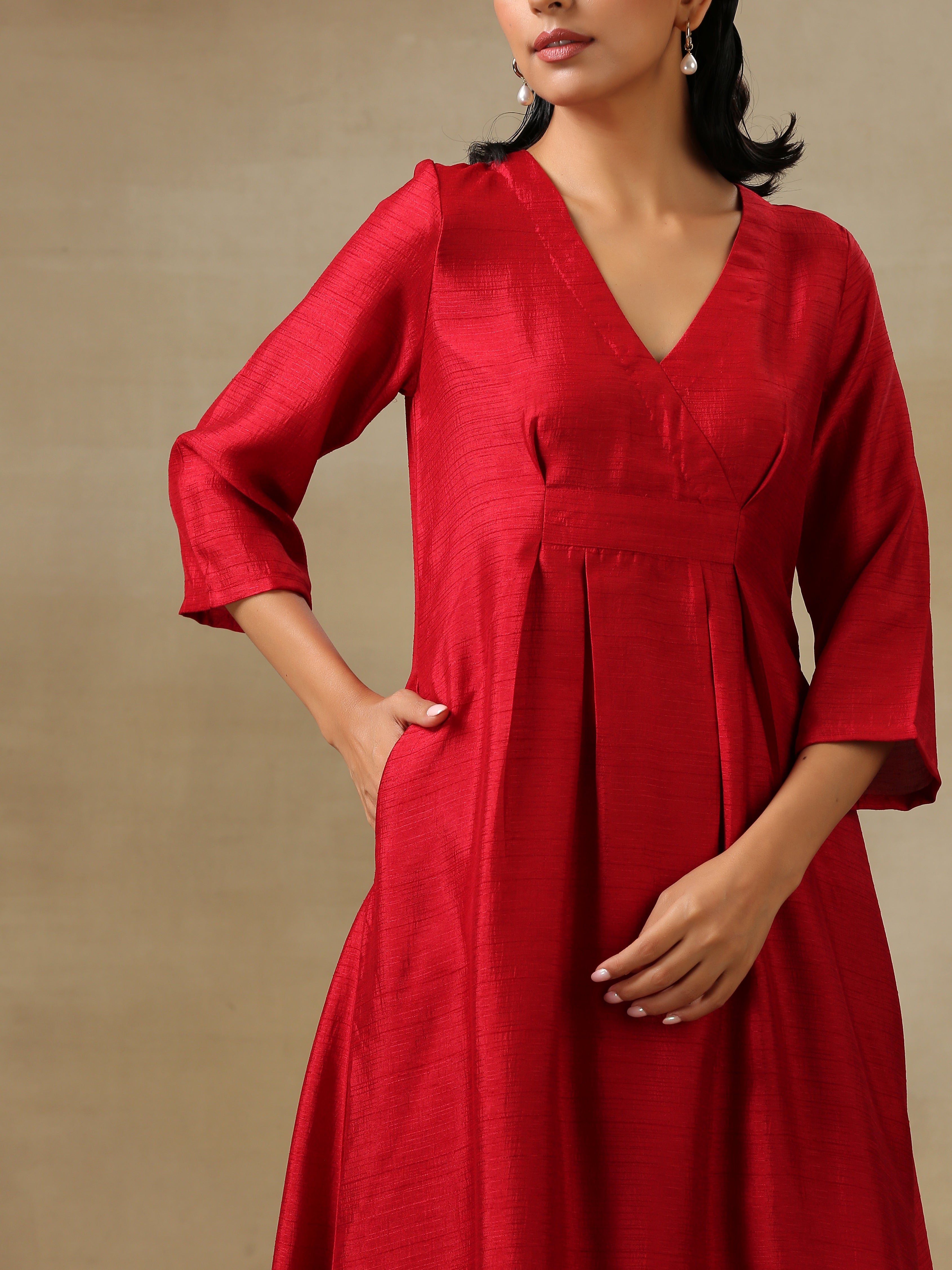 trueBrowns Maroon Textured Silk Overlap Pleat Kurta Pant Set | Grocsy