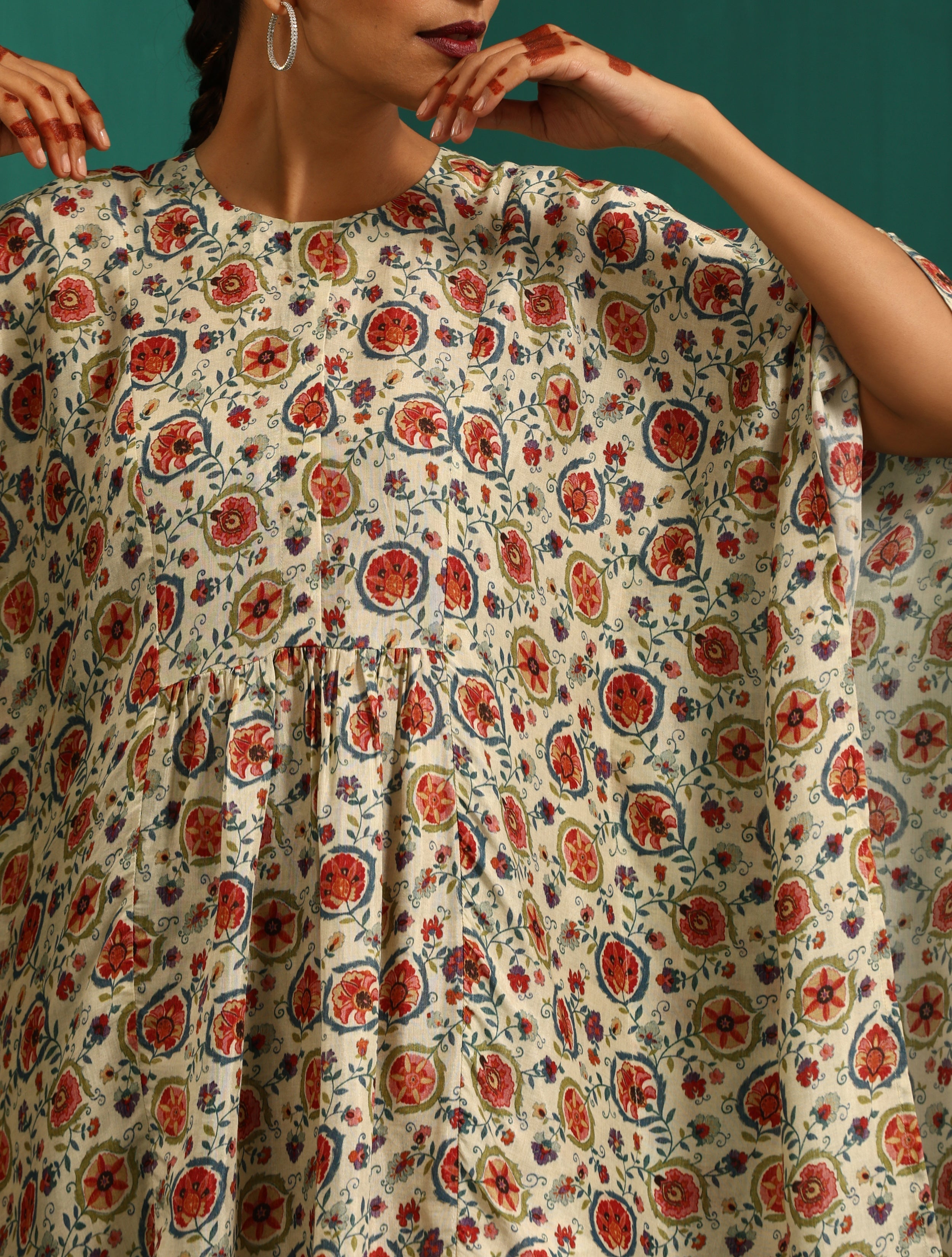 trueBrowns Off white Floral Bunch Muslin Silk Printed Kaftan Gathered Co-ord Set | Grocsy