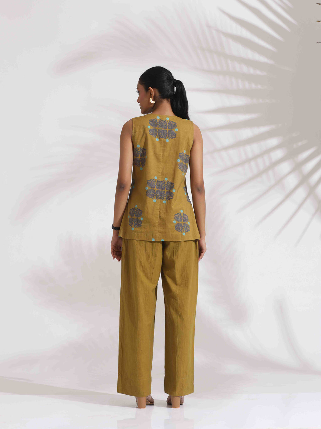 trueBrowns Green Cotton Print Top & Flared Pants Co-ord Set | Grocsy