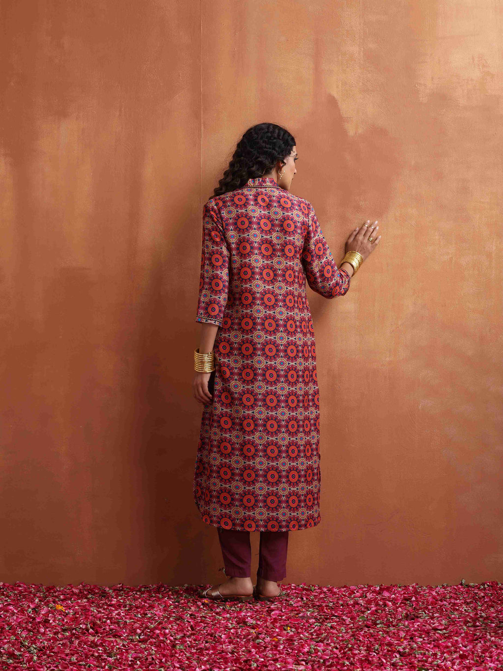 trueBrowns Beige Print Straight Kurta Set | Grocsy