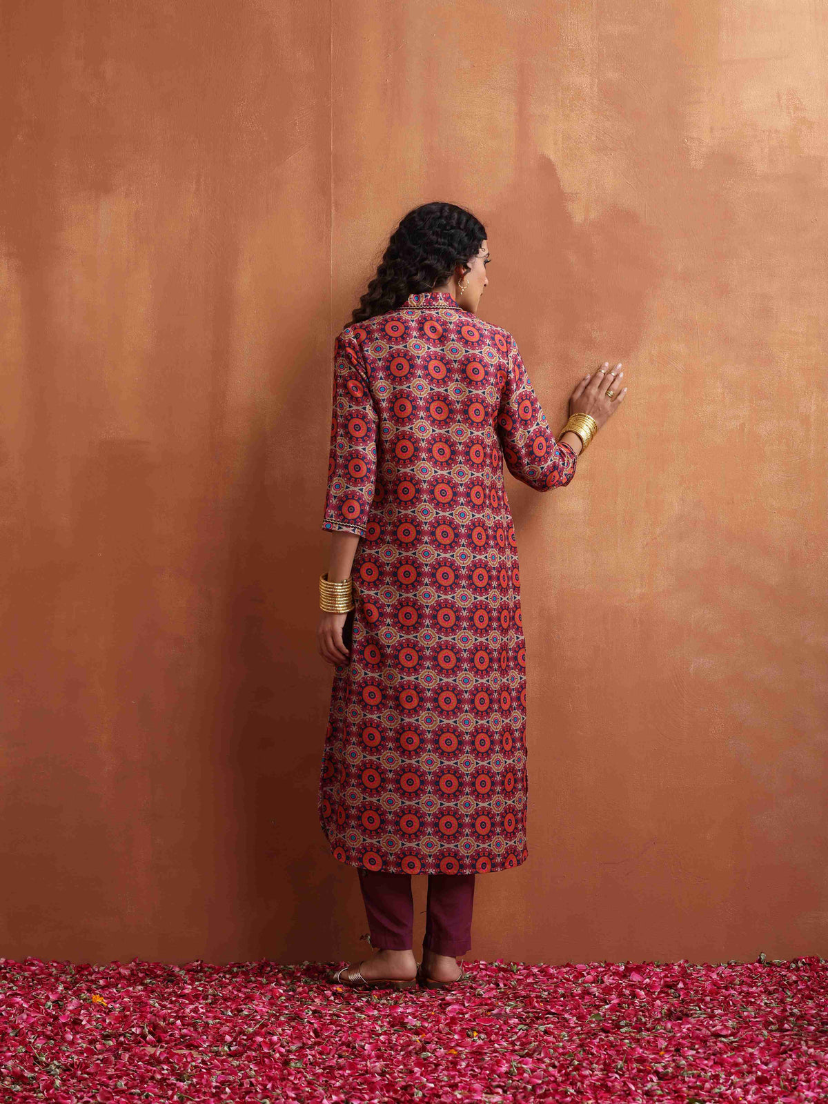 trueBrowns Beige Print Straight Kurta Set | Grocsy