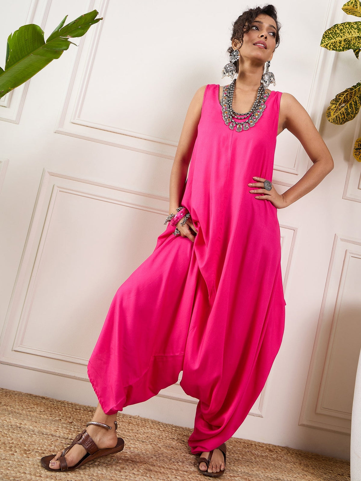 InWeave Pink Round Sleeveless Jumpsuit | Grocsy