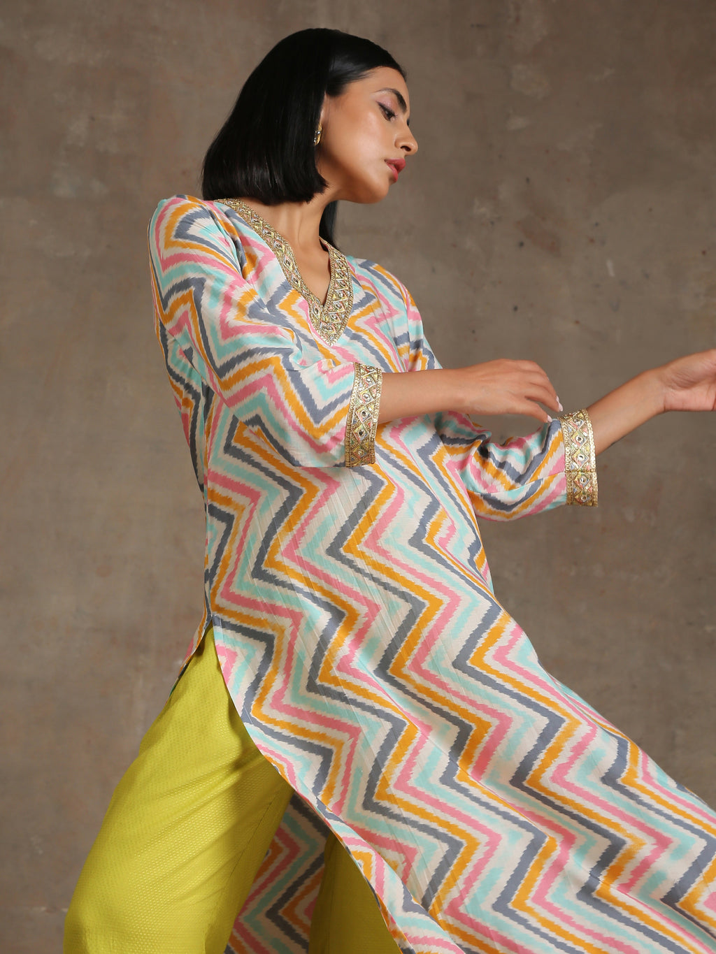 trueBrowns Multicolour Lehariya Printed Silk Kurta Pant Set | Grocsy