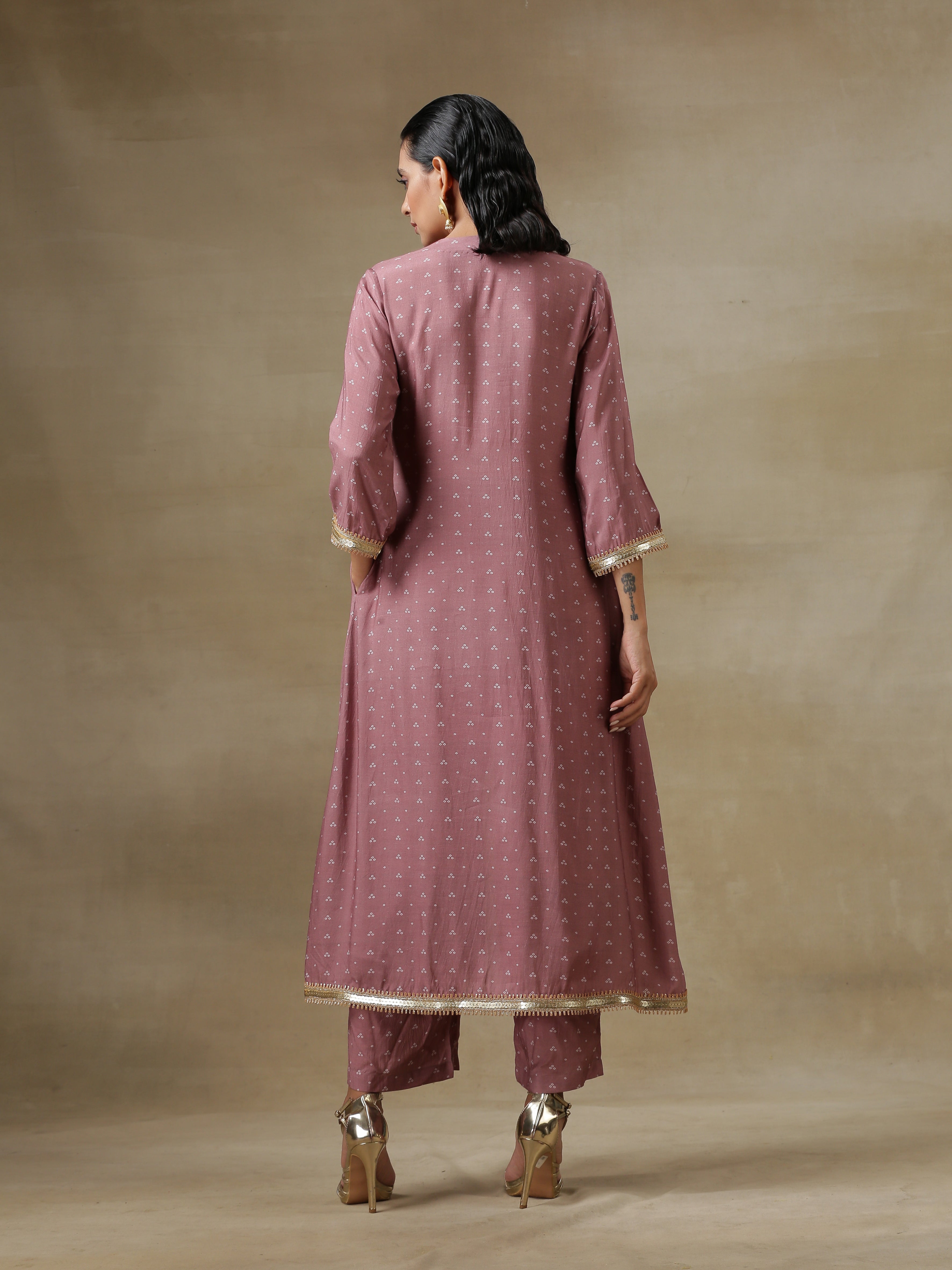 trueBrowns Dark Mauve Bandhani Printed Silk Front Slit Kurta Pant Set | Relove | Grocsy