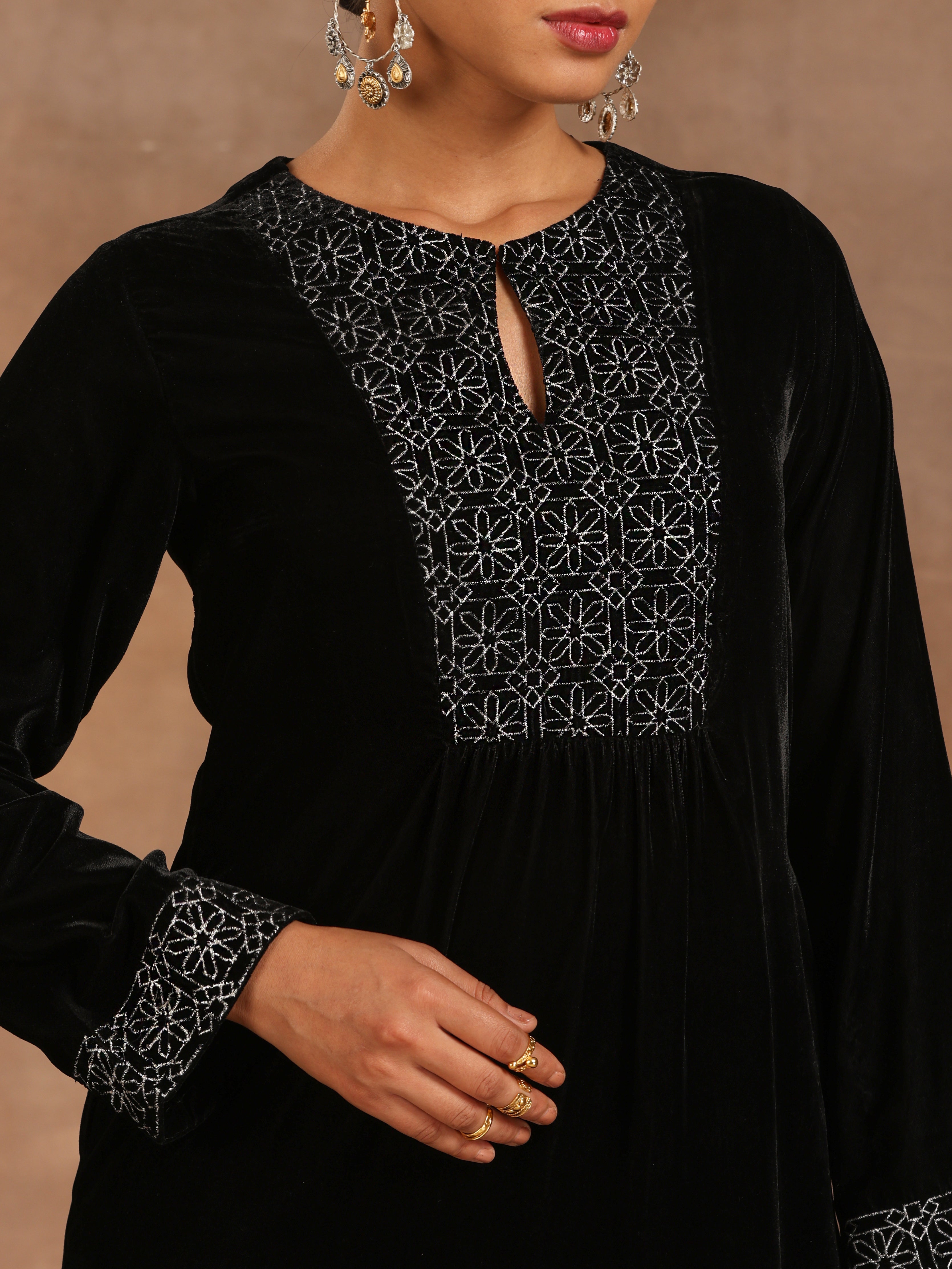 trueBrowns Black Velvet Embroidered Kurta | Grocsy