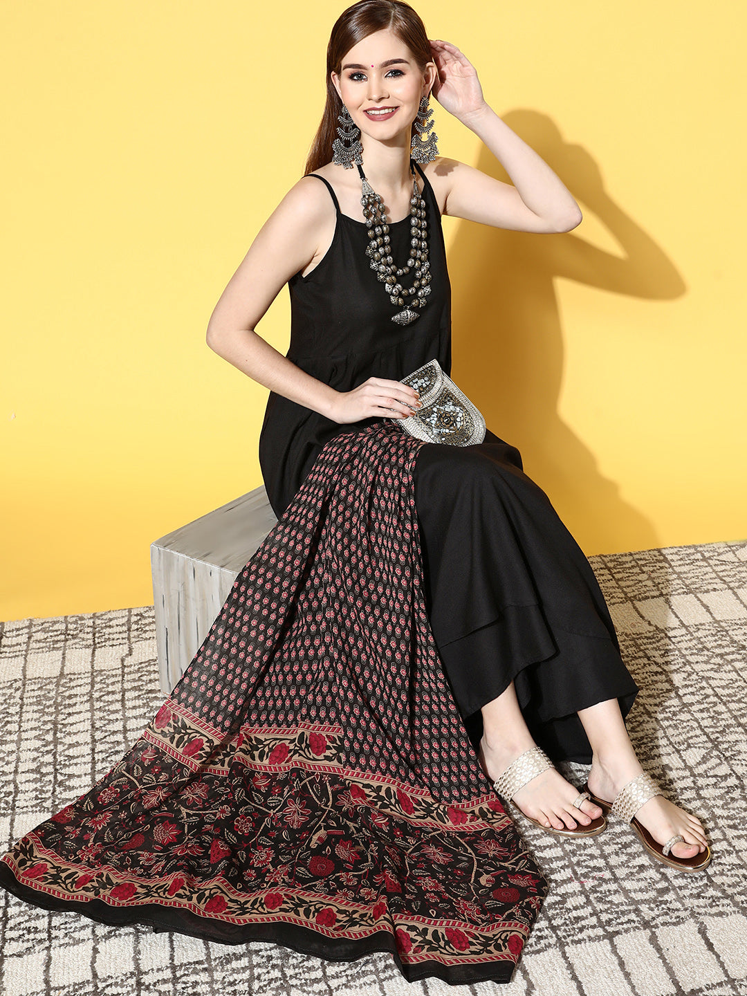 InWeave Women's Strappy Set With Black Pink Ethnic Print Cotton Dupatta | Grocsy