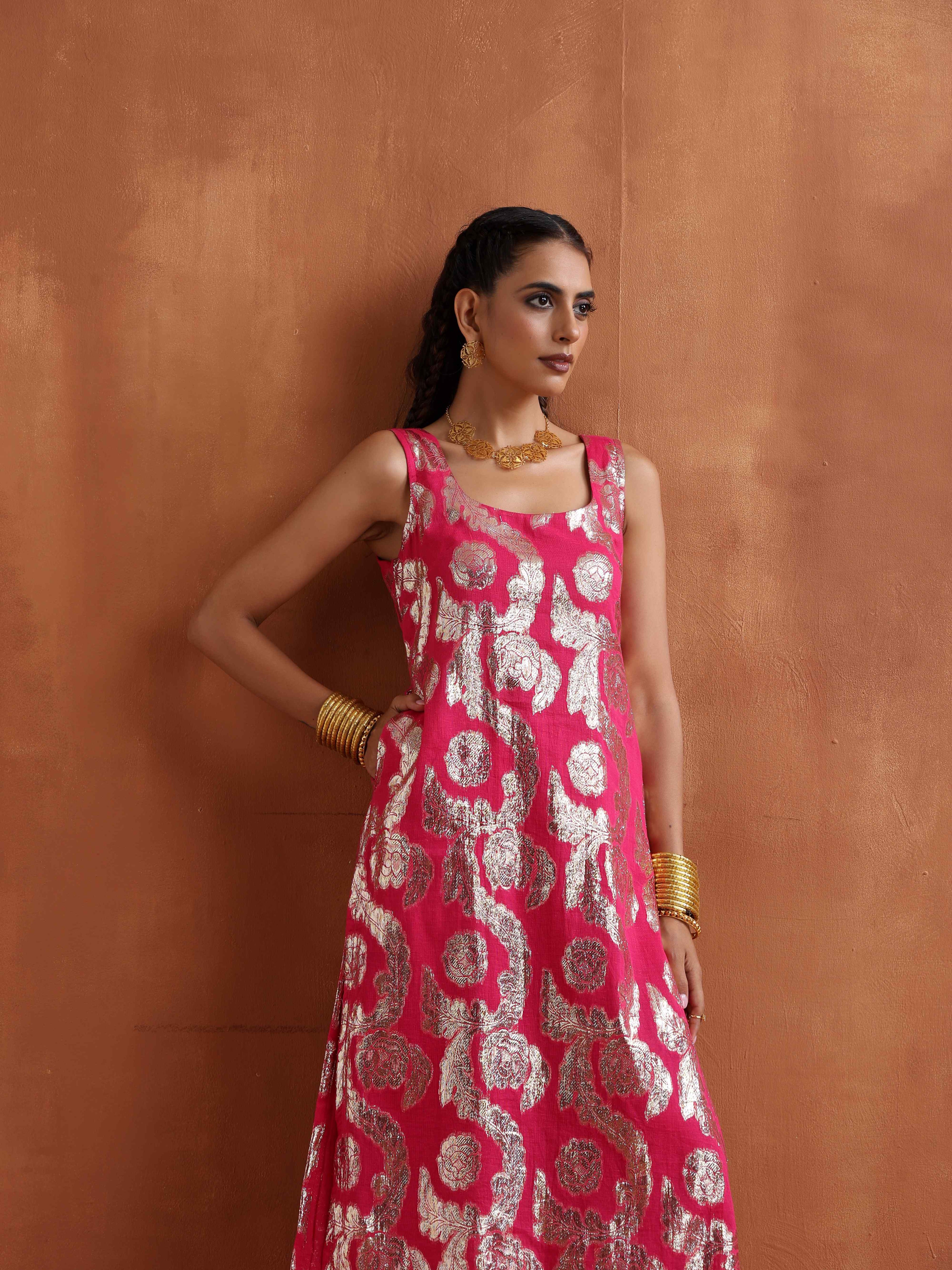 trueBrowns Pink Metallic Straight Kurta Set | Grocsy