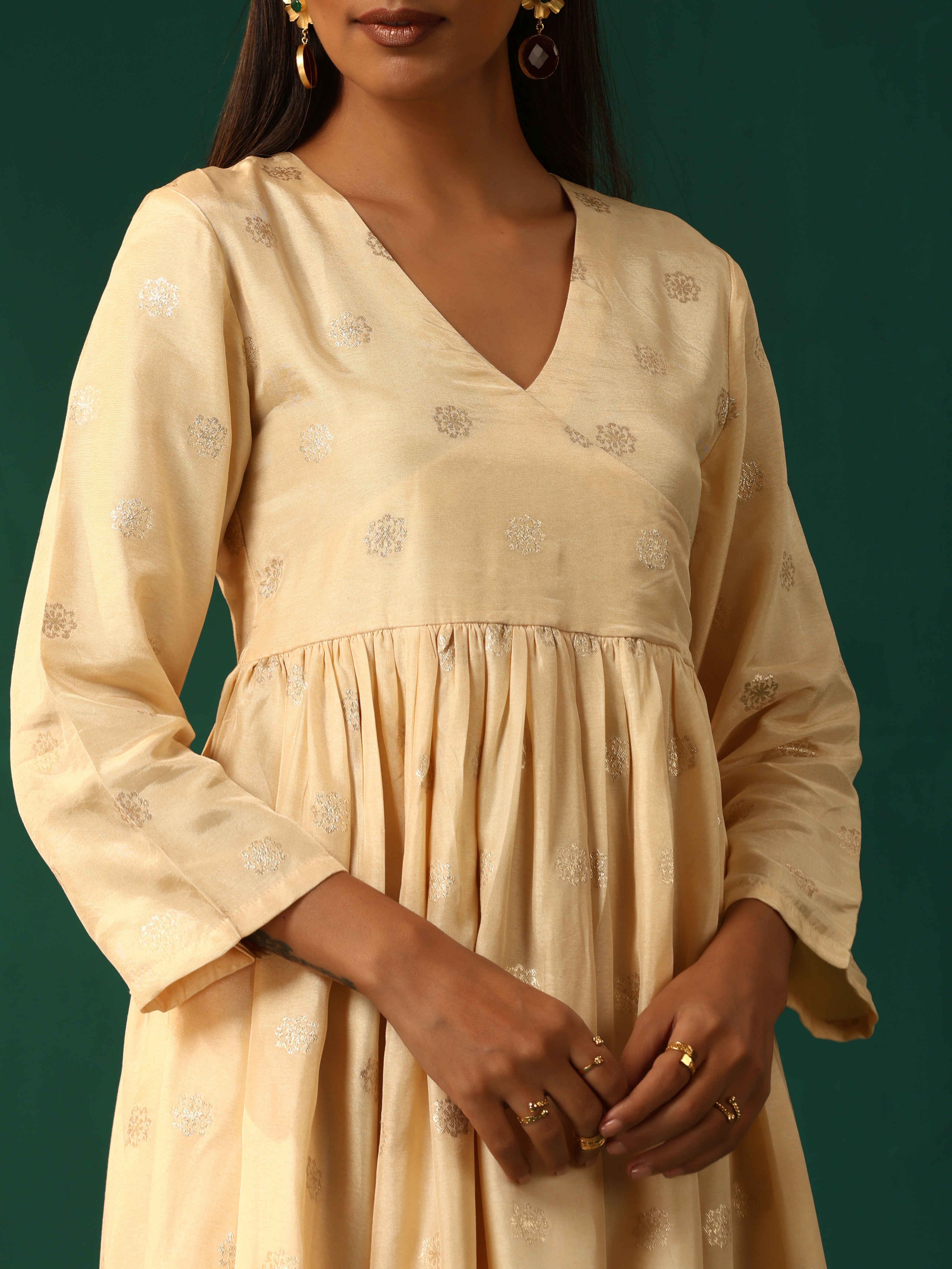 trueBrowns Ivory Geometric Floral Viscose Silk Anarkali Kurta Pant Set | Grocsy