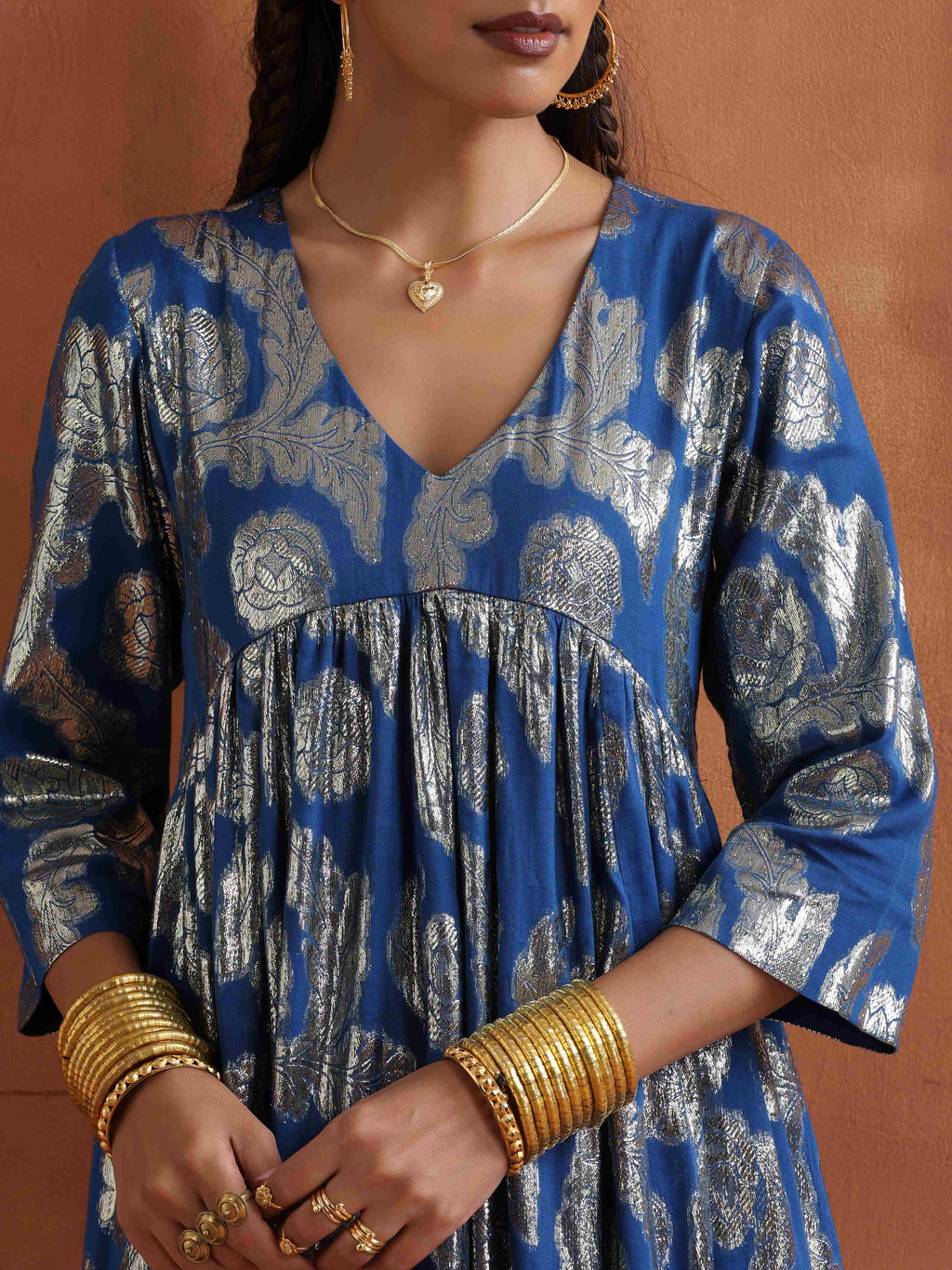 trueBrowns Blue Metallic Flared Anarkali Kurta Set | Grocsy