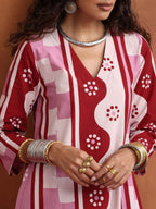 trueBrowns Pink Abstract Print High Slit Kurta Set | Grocsy