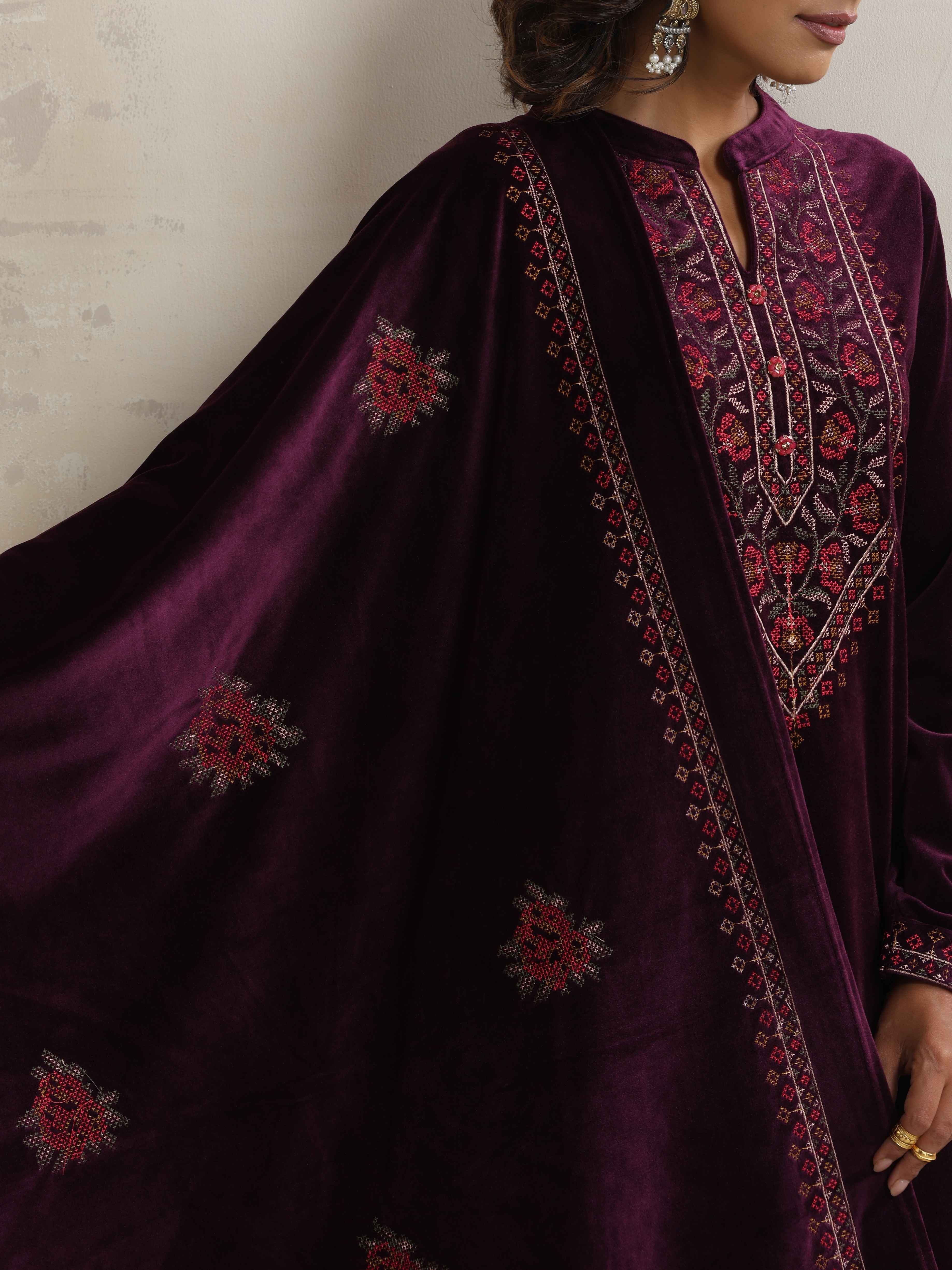 trueBrowns Purple Velvet Floral Embroidered Kurta Pant Dupatta Set | Grocsy