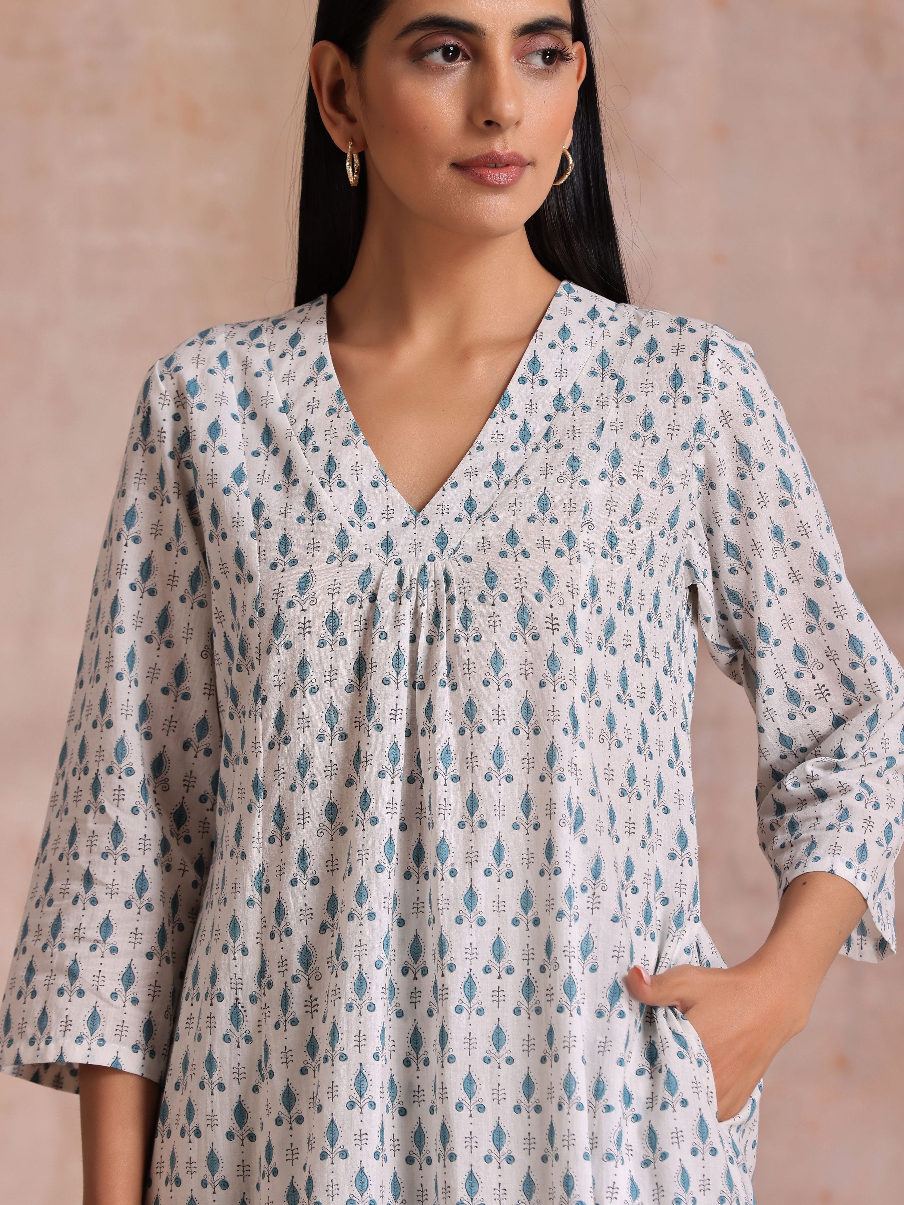 trueBrowns White With Teal Buta Block Print Cotton Front Neck Gathered Kurta Pant Set | Grocsy