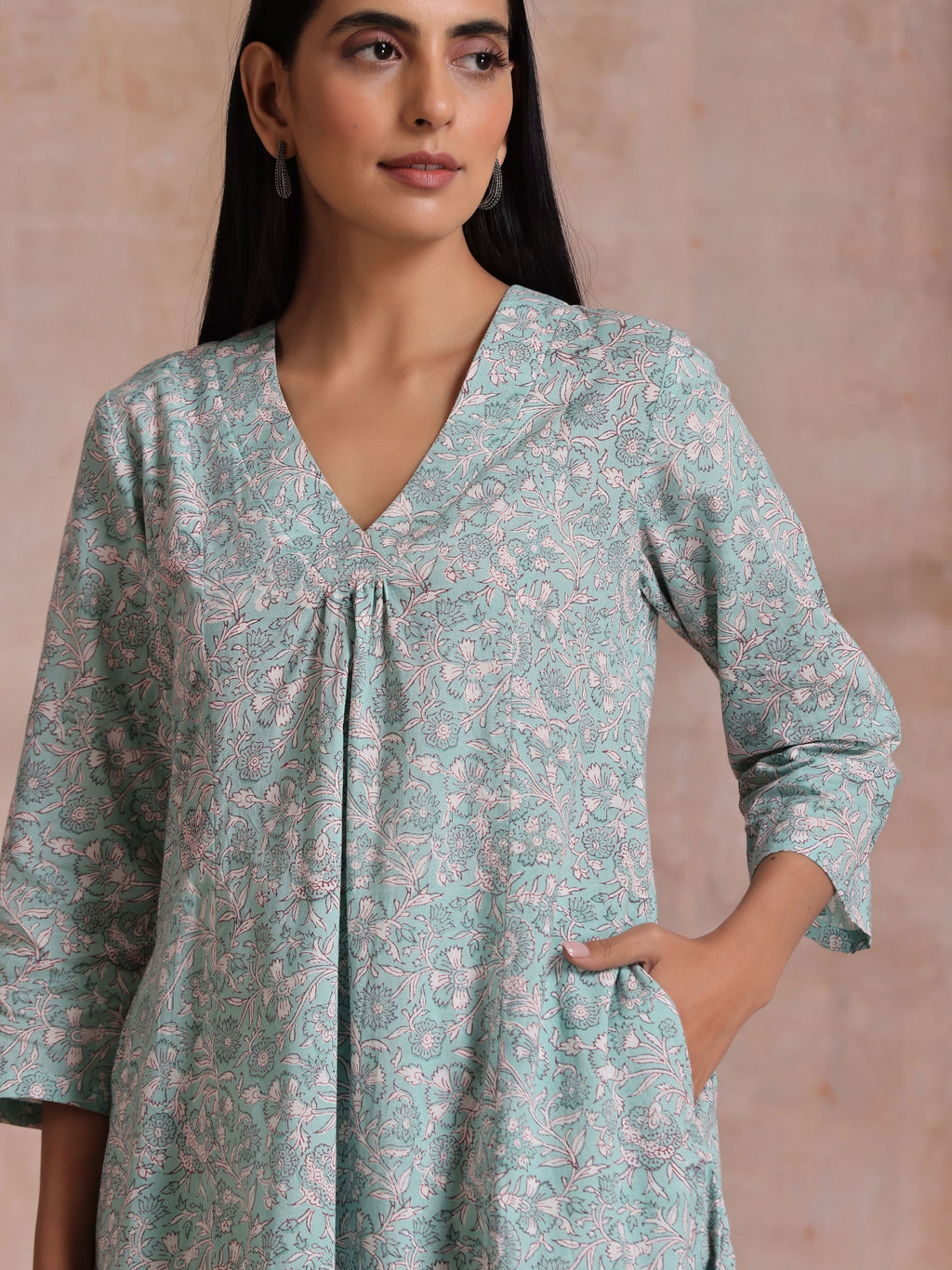 trueBrowns Tiffany Blue Floral Block Print Cotton Front Neck Gathered Kurta Pant Set | Grocsy