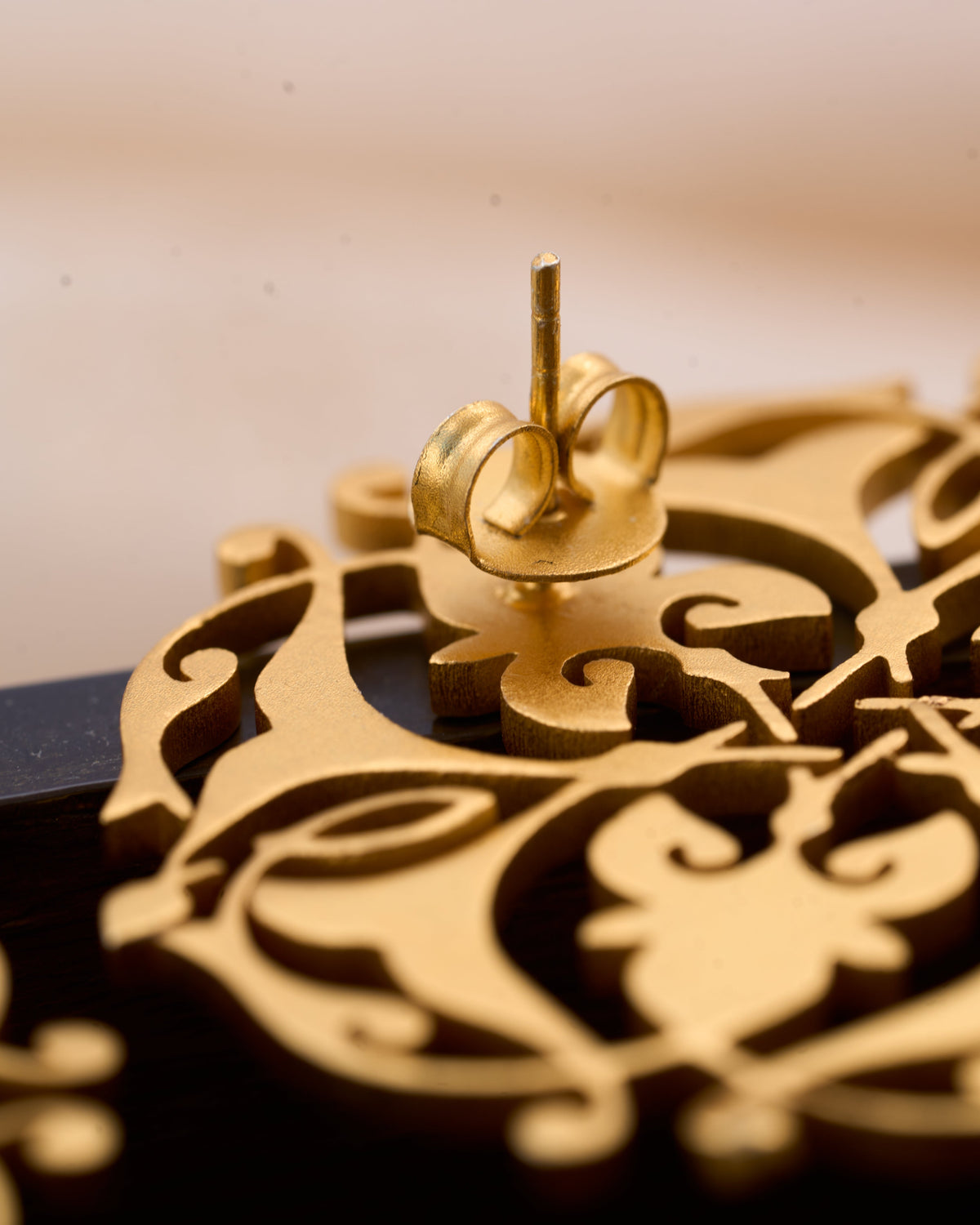 trueBrowns Gold-Polished Circle Drop Earrings | Grocsy