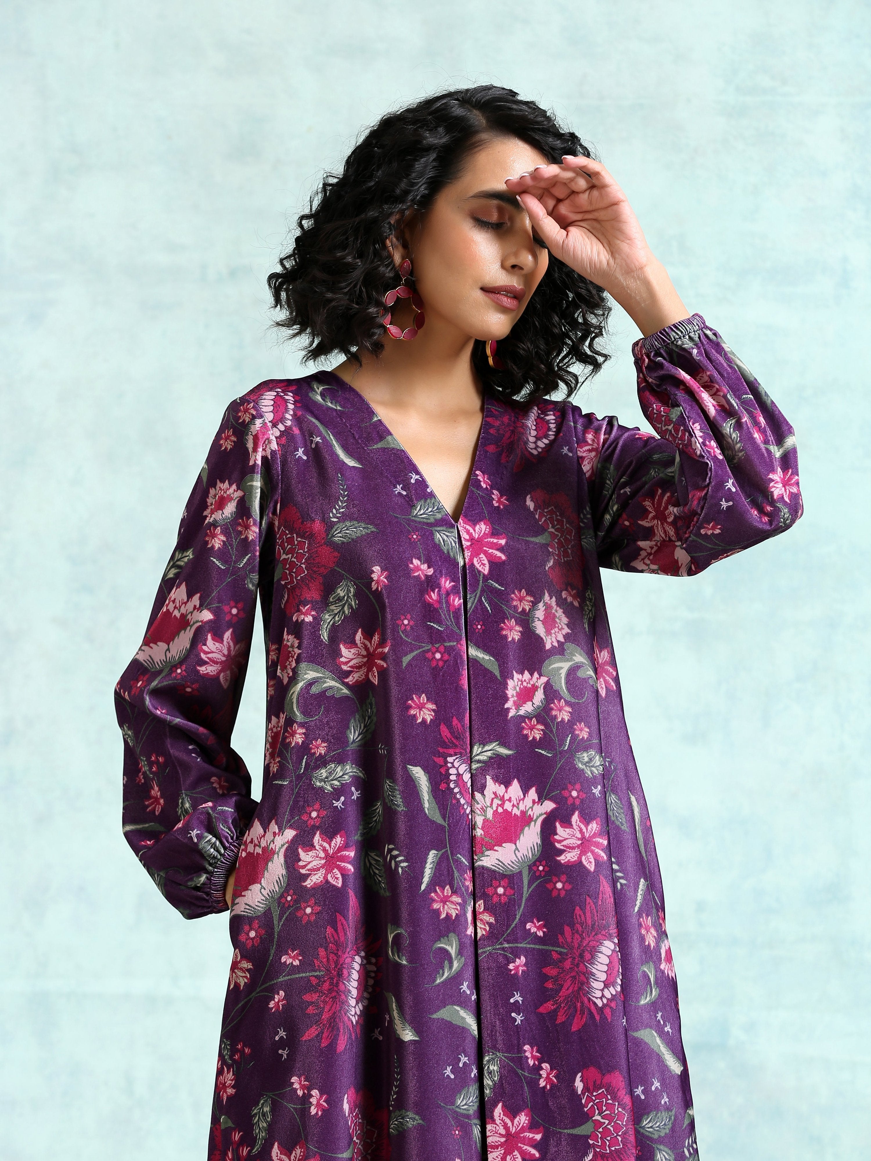 trueBrowns Wine Printed Velvet Neck Pleat Kurta | Grocsy