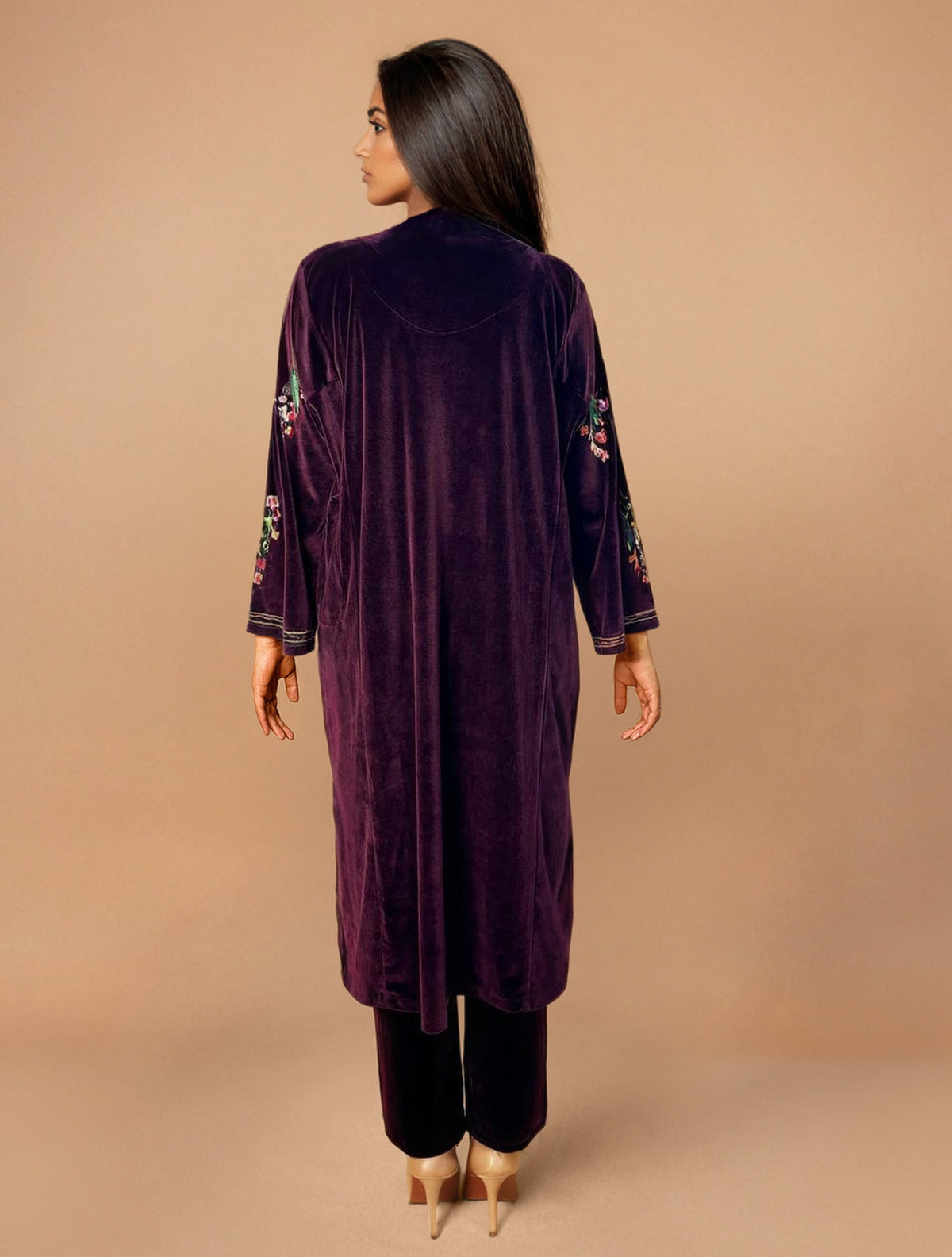 trueBrowns Maroon Velvet Embroidered Kurta Set | Grocsy