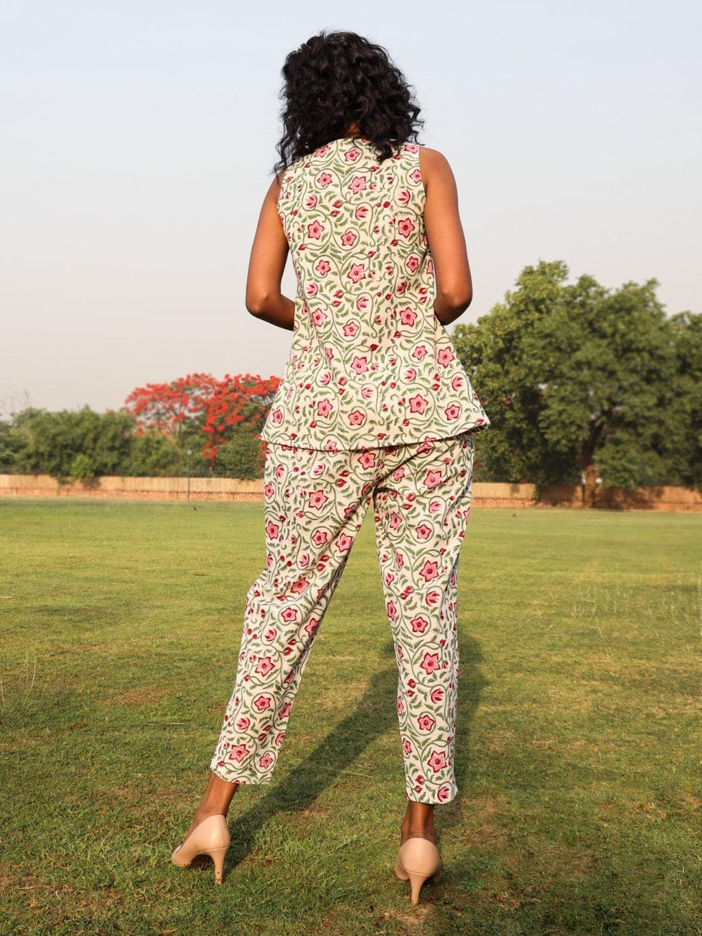 trueBrowns White Cotton Block Print Sleeveless Co-Ord set | Grocsy