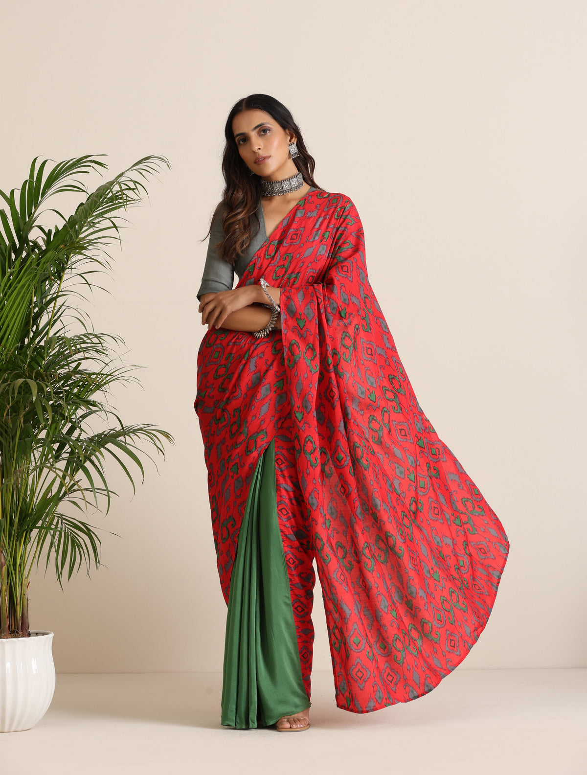 trueBrowns Red Muslin Ikat Saree | Grocsy