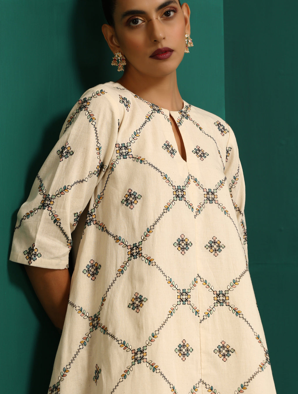 trueBrowns Ivory Rhombus Cotton Handkerchief Kurta Pant Set | Grocsy