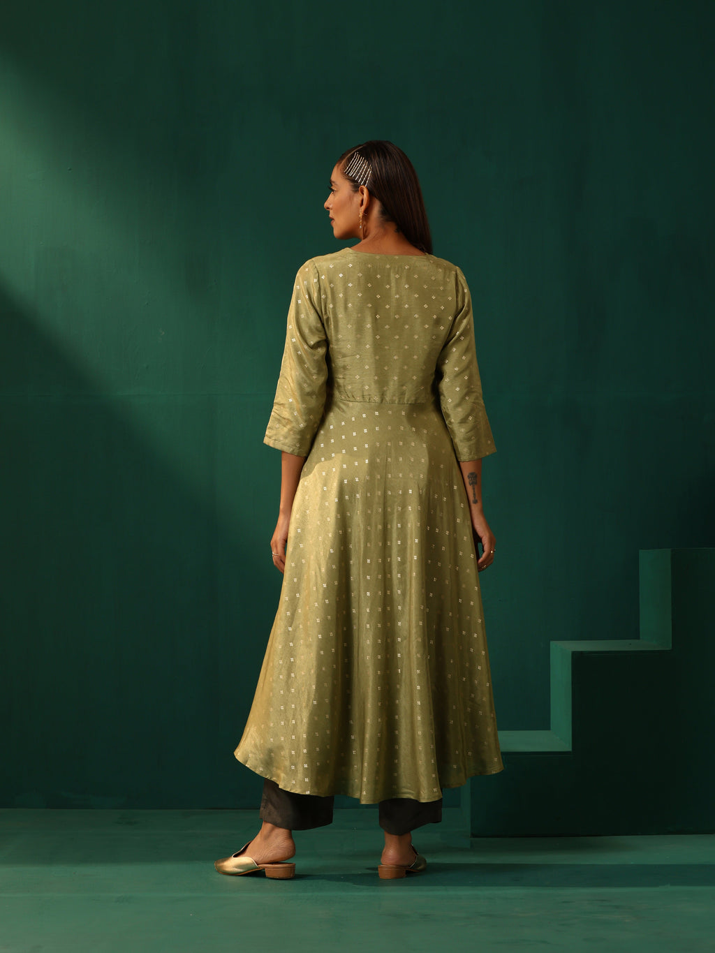 trueBrowns Green Square Viscose Silk Flared Kurta Pant Set | Grocsy