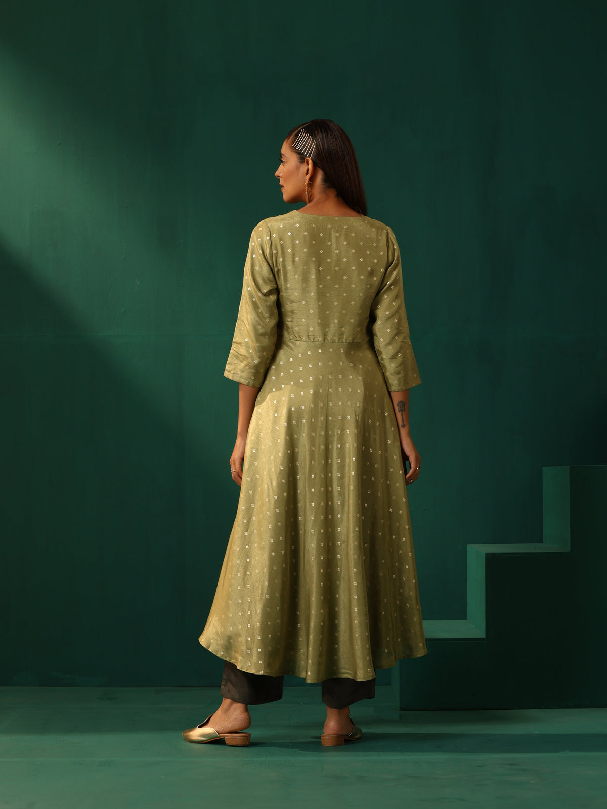 trueBrowns Green Square Viscose Silk Flared Kurta Pant Set | Grocsy