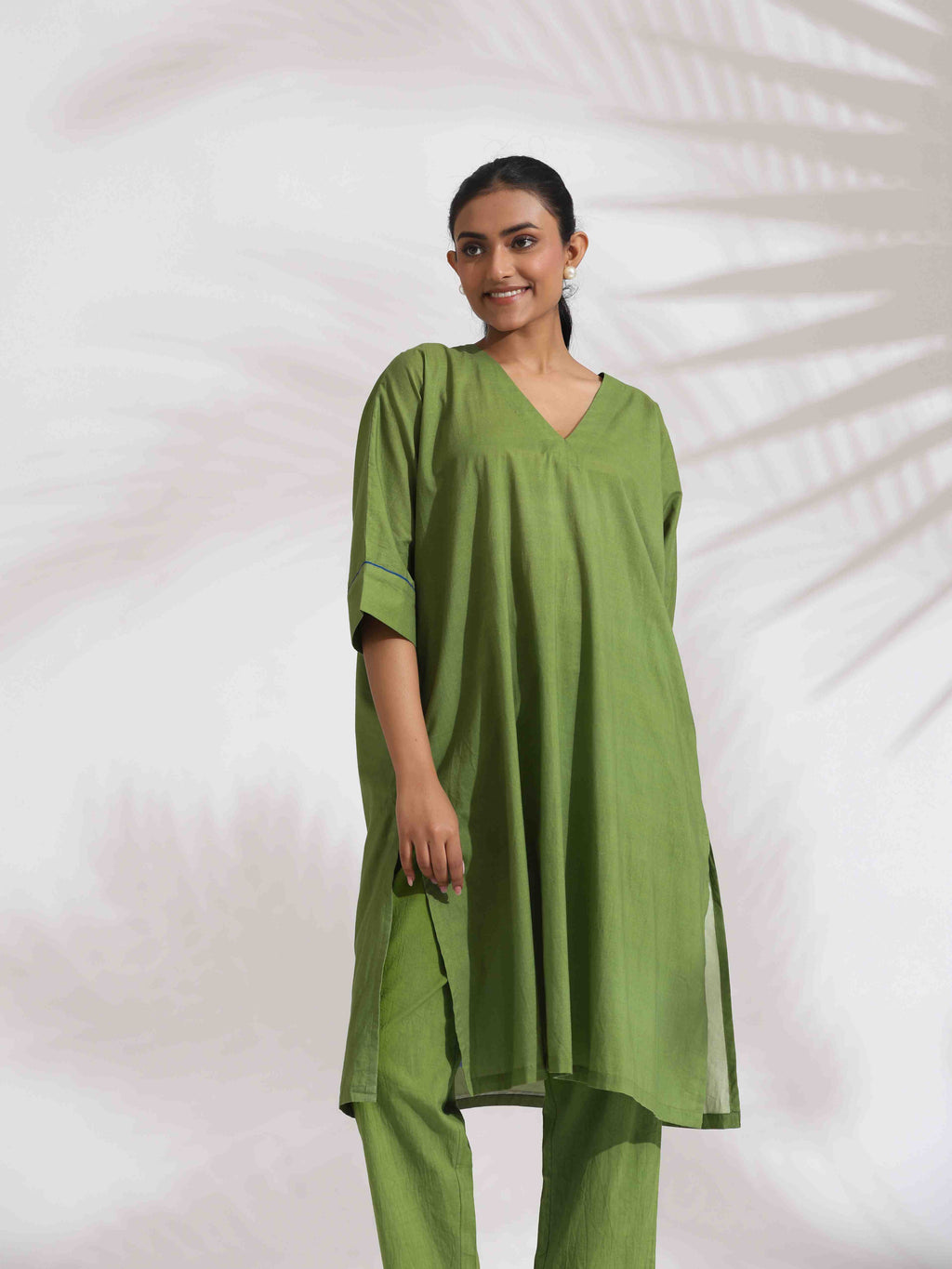 trueBrowns Green Cotton Placement Print Kurta Co-ord Set | Grocsy