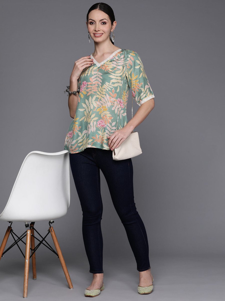 Ahalyaa Floral Printed Tunic with Lace Inserts Detail | Grocsy