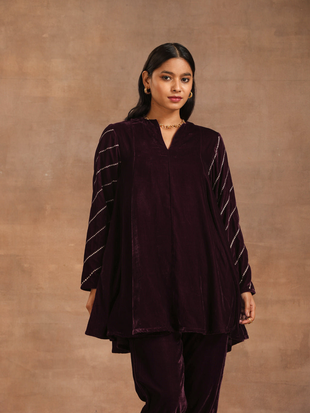 trueBrowns Wine Velvet Sleeve Embroidered Co-ord Set | Grocsy