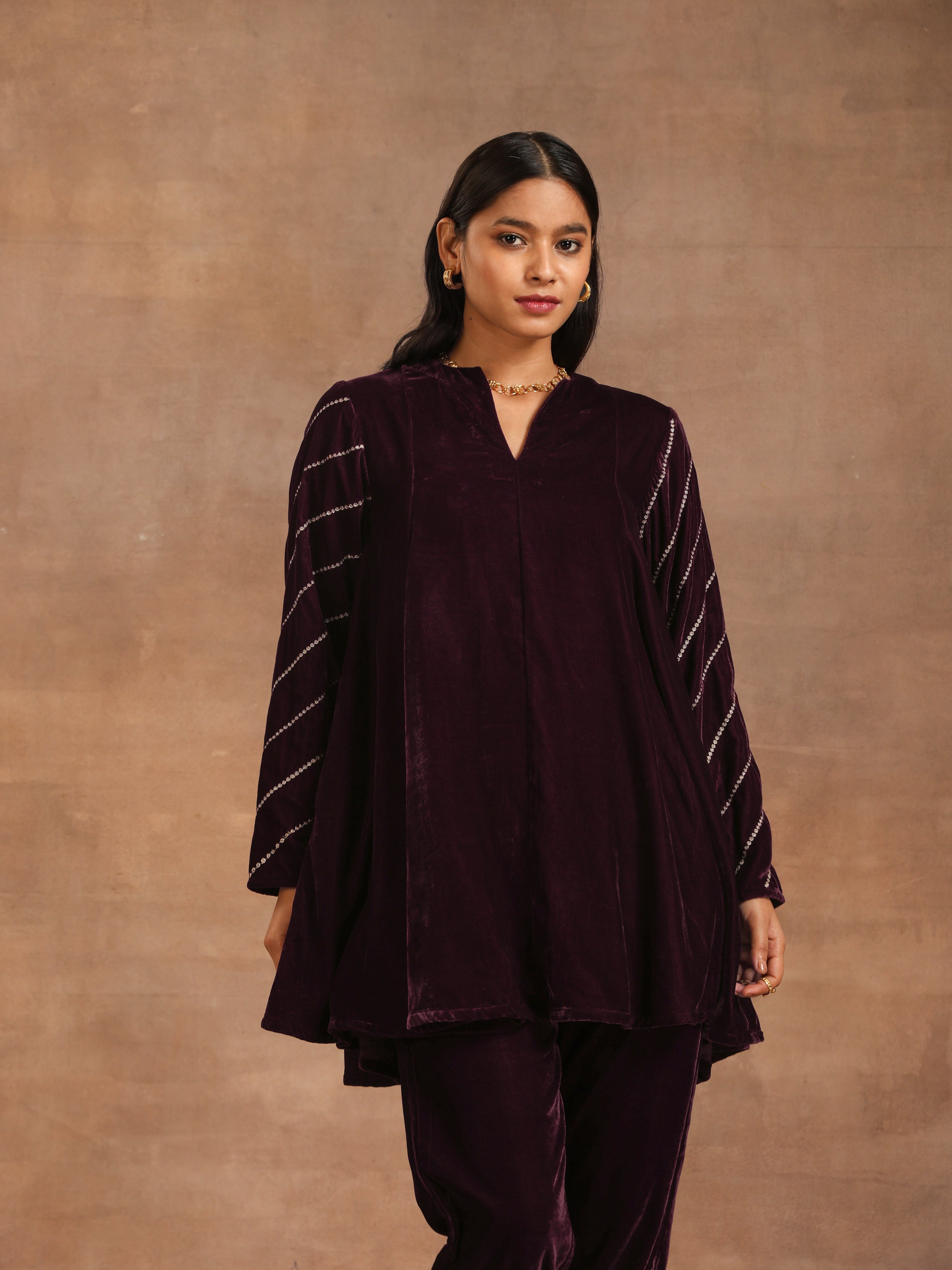 trueBrowns Wine Velvet Sleeve Embroidered Co-ord Set | Grocsy