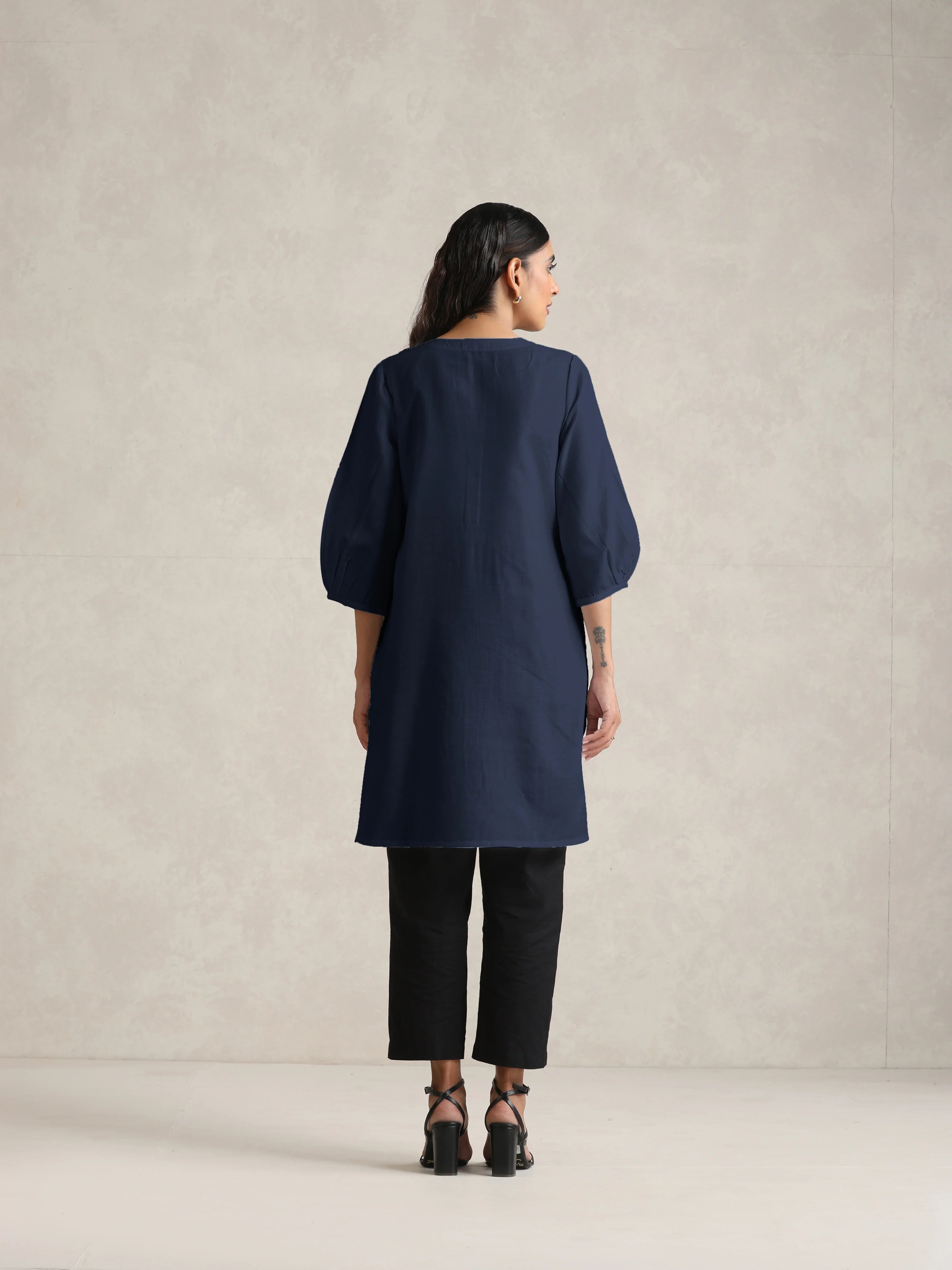 trueBrowns Blue Cotton Blend Short Kurta | Grocsy