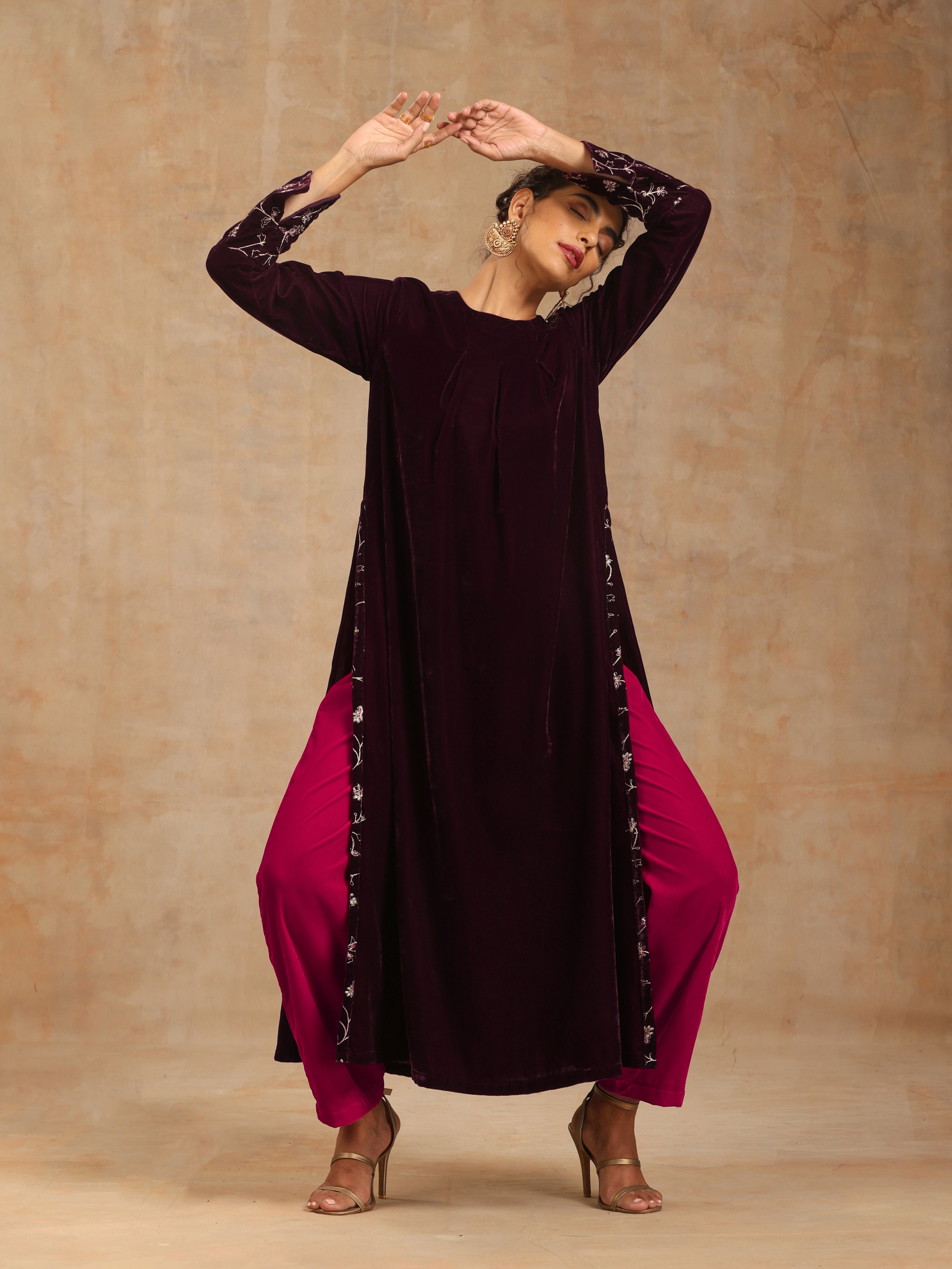 trueBrowns Rani Pink Velvet Pant | Grocsy