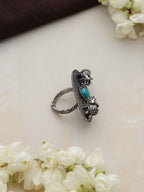 trueBrowns Silver Tone Abstract Oval Ring | Grocsy