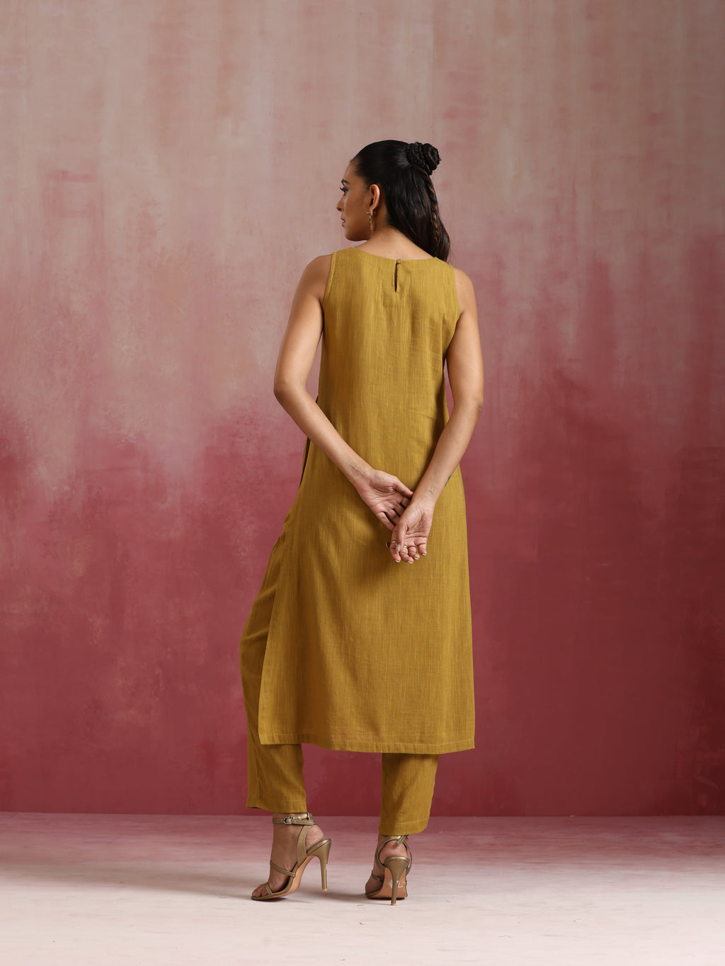 trueBrowns Mustard Cotton Kurta Set | Grocsy