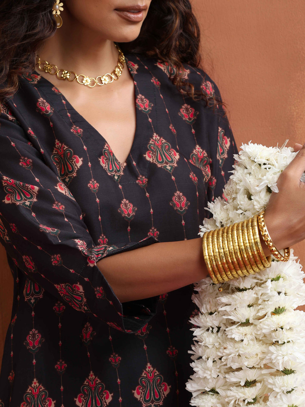 trueBrowns Black Print Kurta Co-ord Set | Grocsy