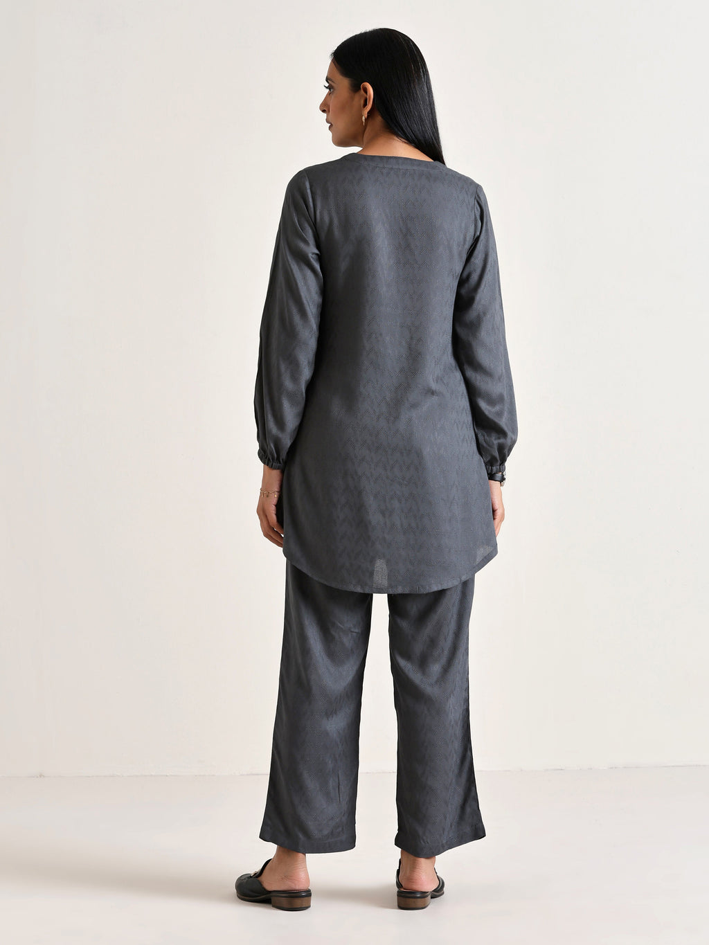 trueBrowns Grey Short Co-Ord Set | Relove | Grocsy