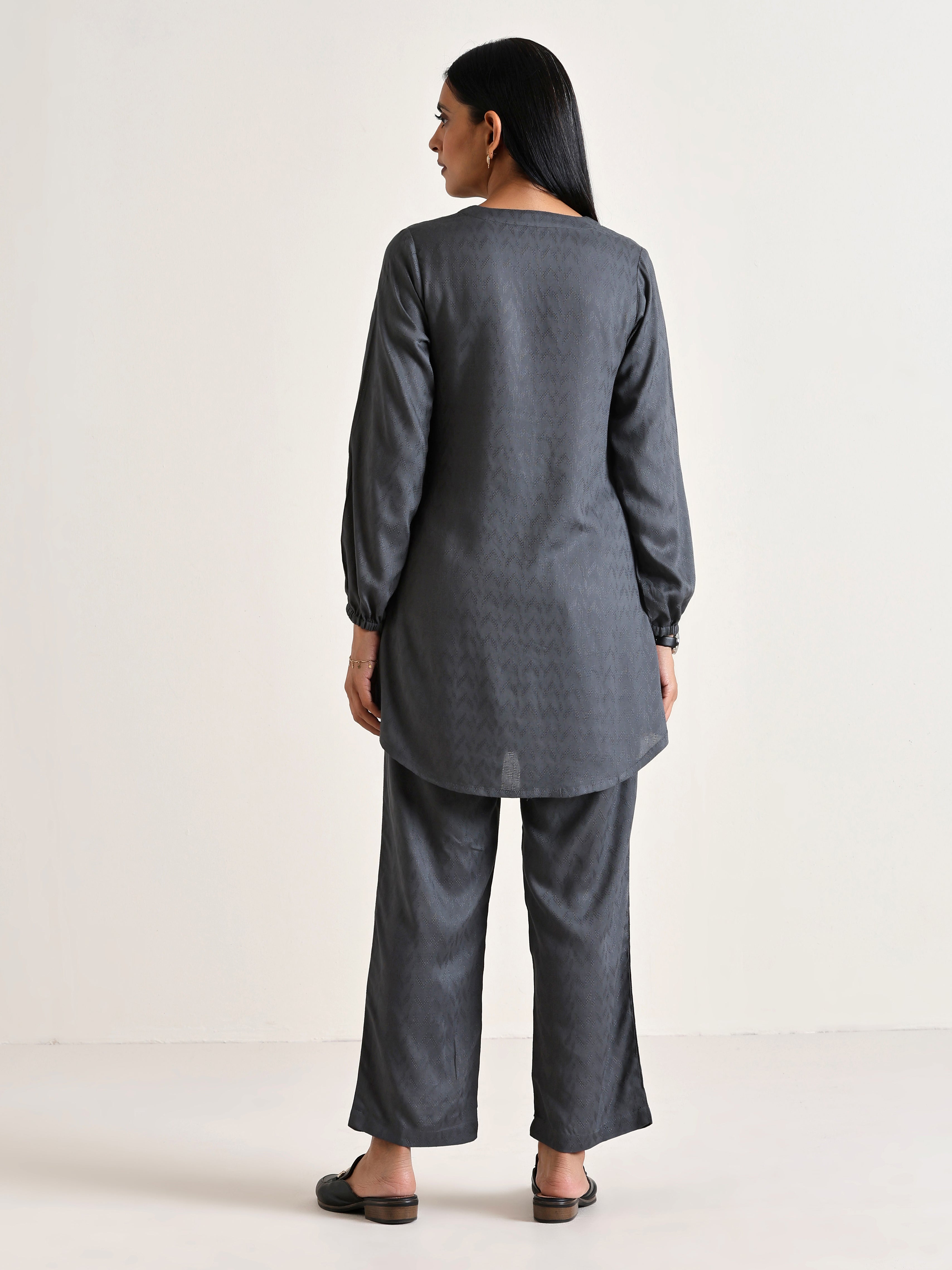 trueBrowns Grey Short Co-Ord Set | Relove | Grocsy
