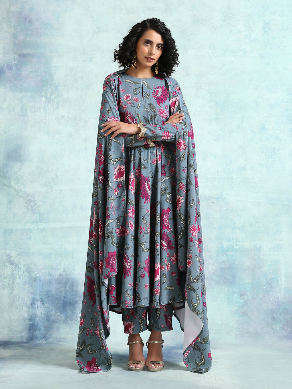trueBrowns Grey Printed Velvet Shawl | Grocsy