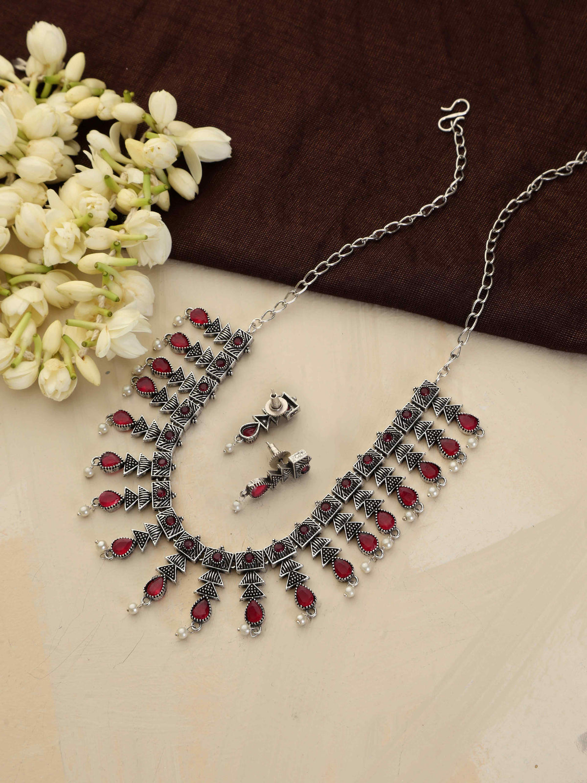 trueBrowns Silver Tone Banjara Necklace Set | Grocsy