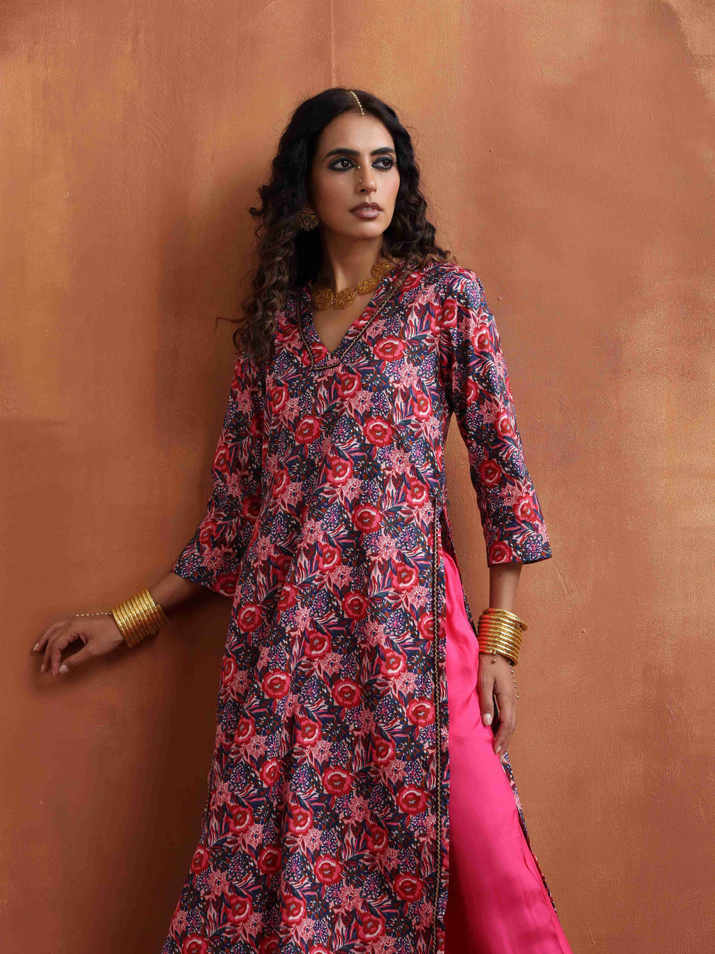 trueBrowns Pink Print High Slit Kurta Set | Grocsy