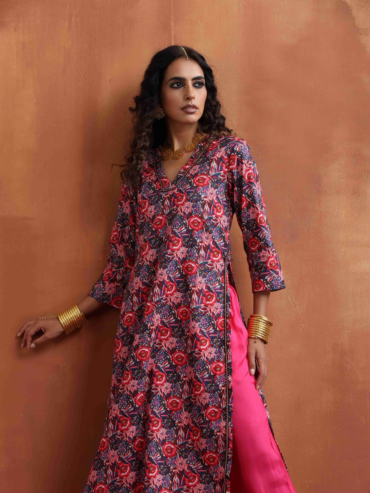 trueBrowns Pink Print High Slit Kurta Set | Grocsy
