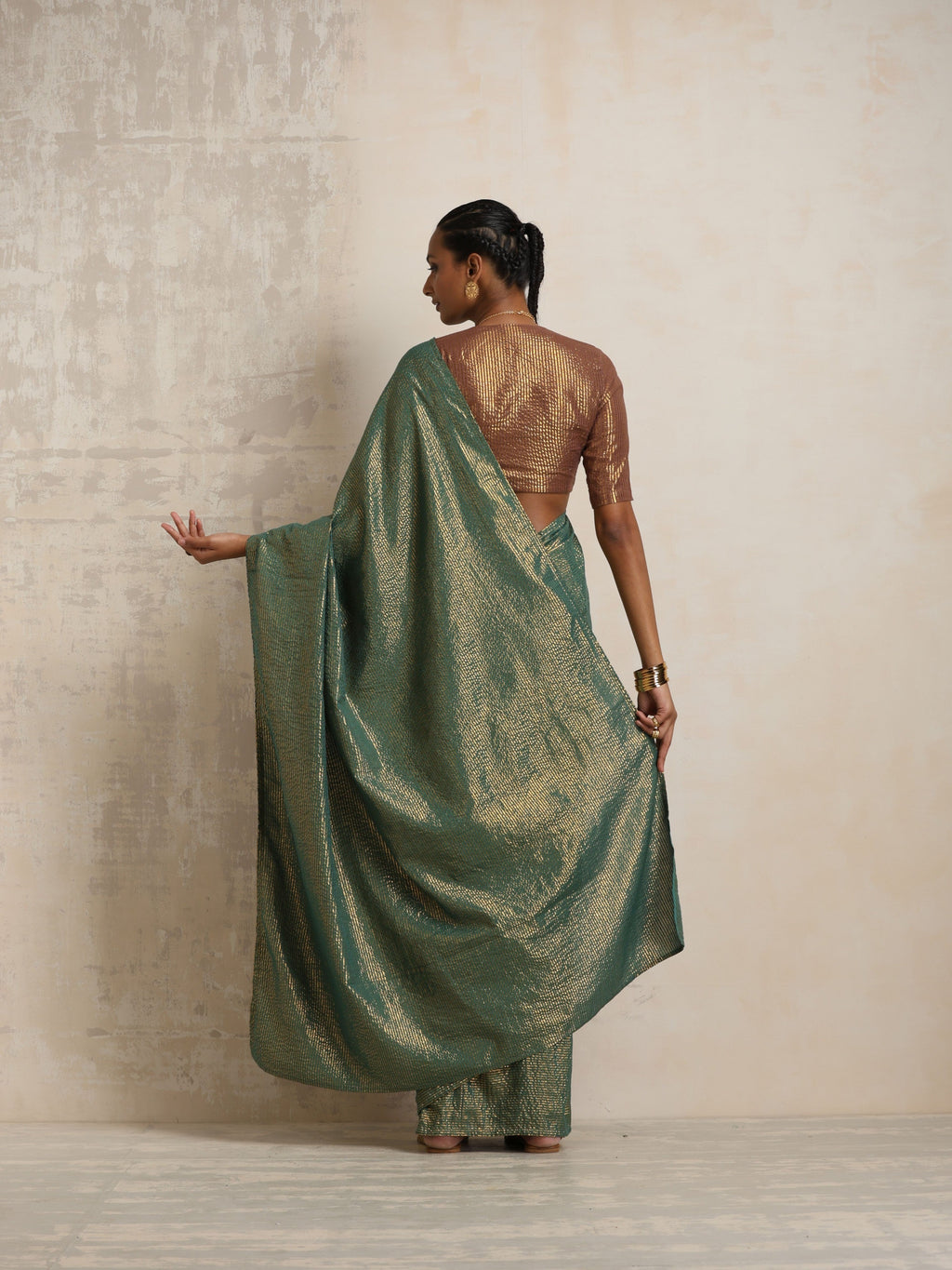 trueBrowns Dark Green Gold Lurex Ready To Wear Saree | Grocsy