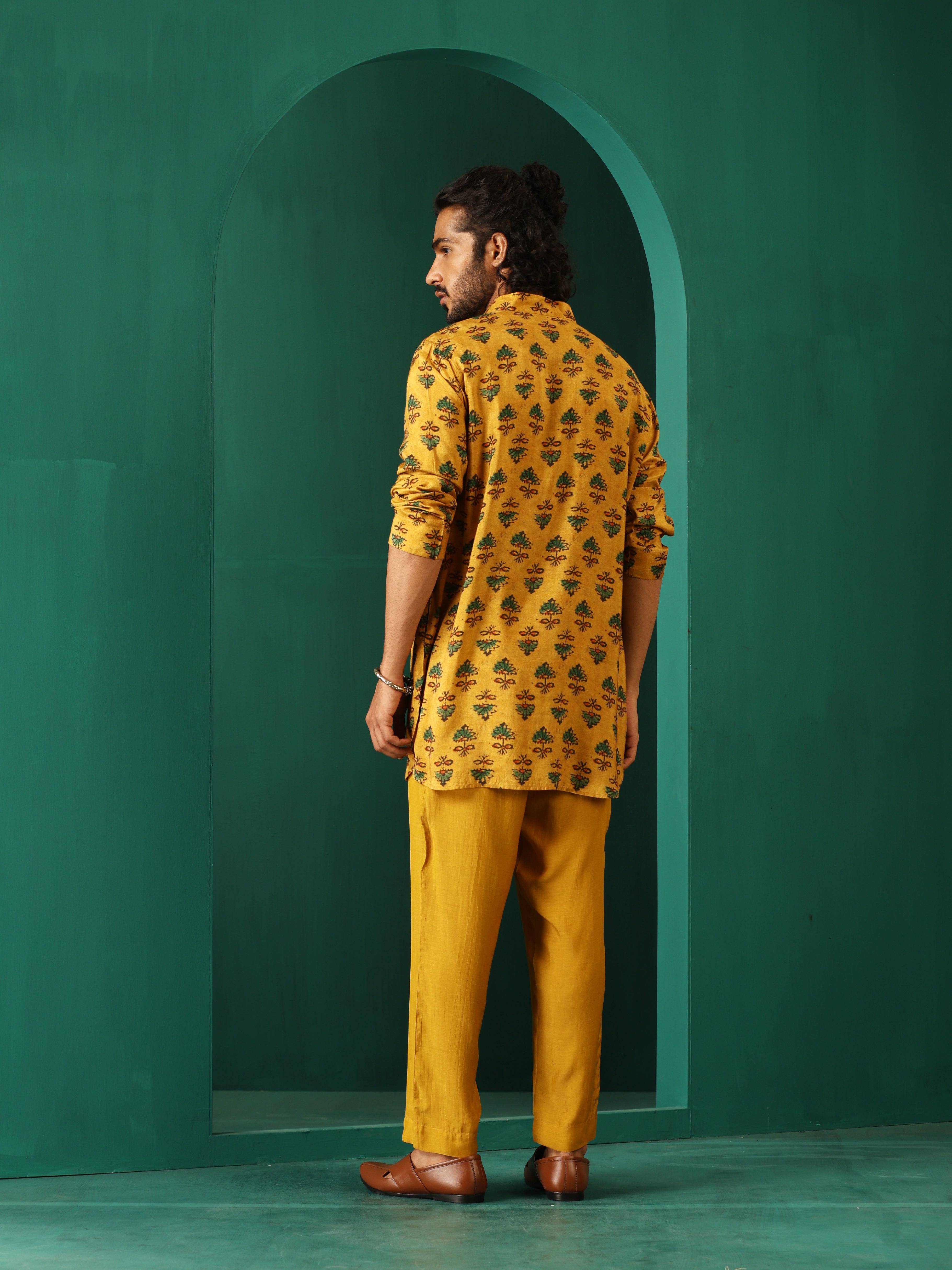 trueBrowns Men's Mustard Flower Stem Muslin Silk Printed Co-ord Set | Grocsy