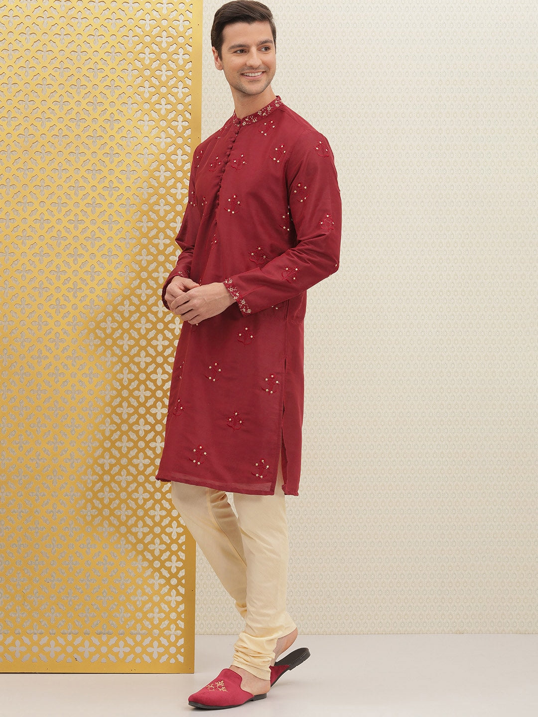 House of Pataudi Men Red Embroidered Jashn Straight Kurta | Grocsy